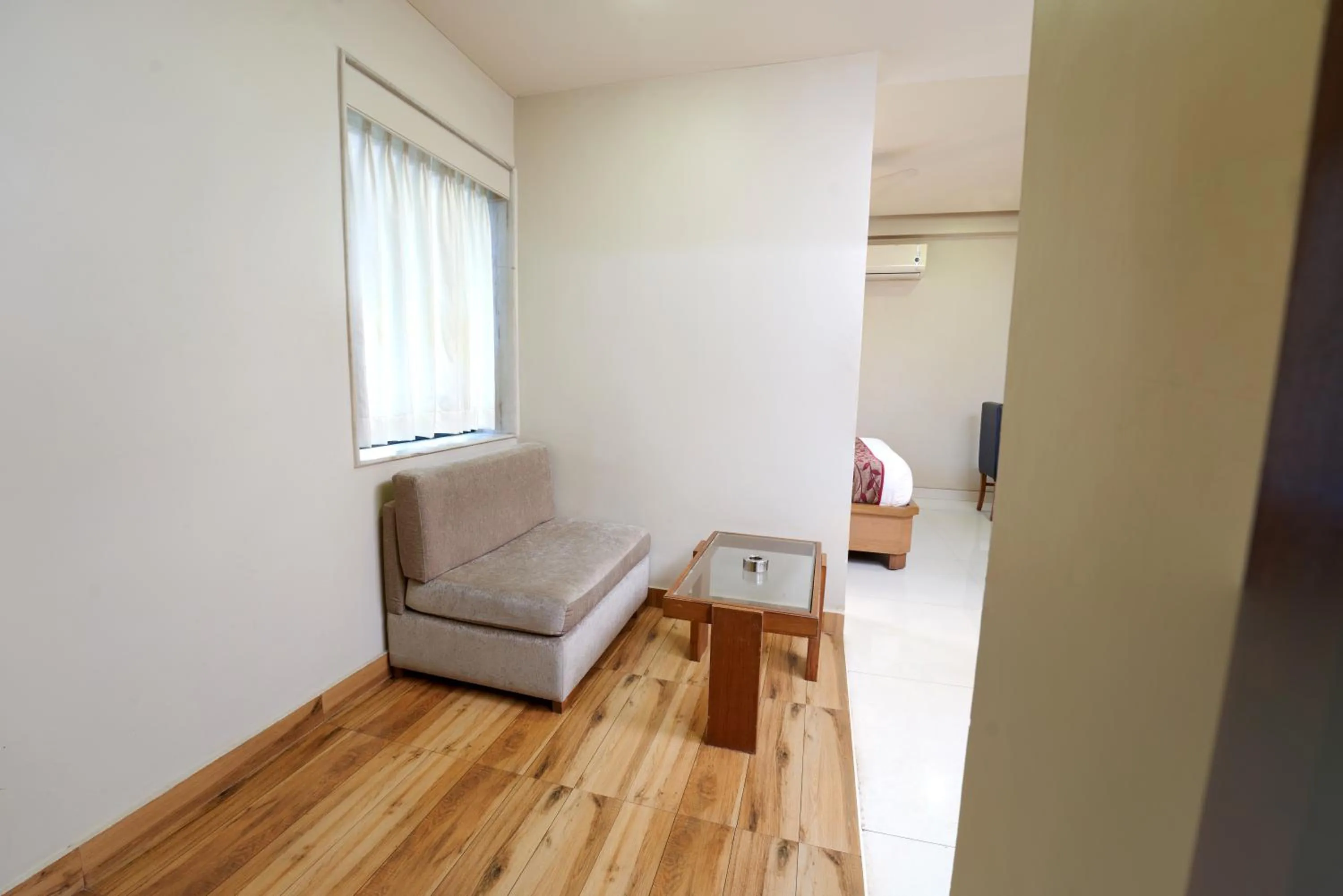 TV and multimedia in Hotel Prestige, Mangalore