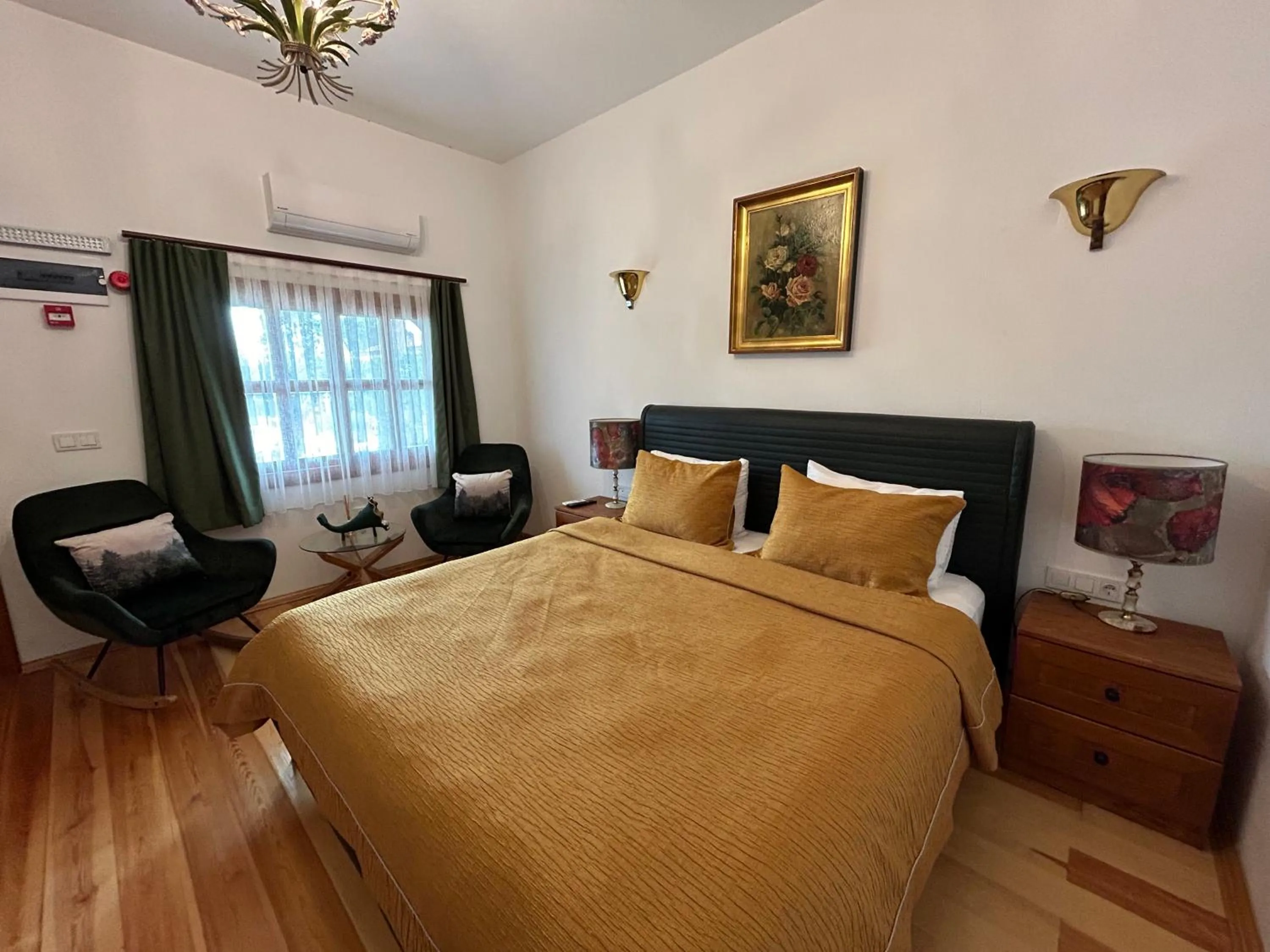 Photo of the whole room in Portofino Urla Boutique Hotel