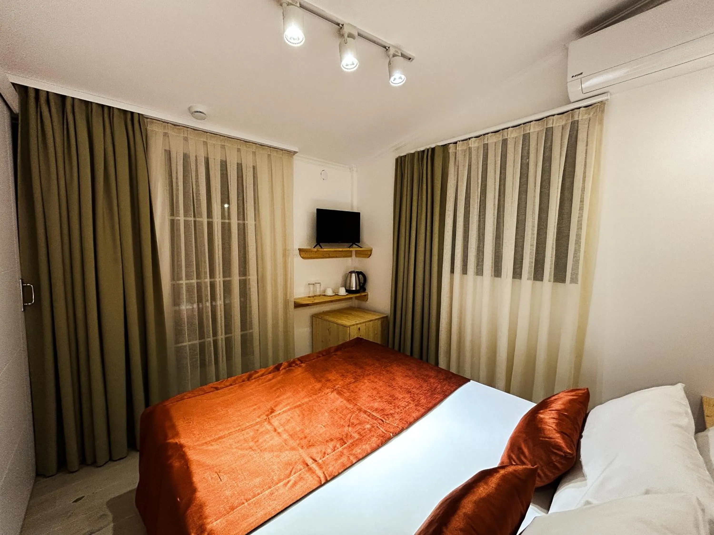 Photo of the whole room in Portofino Urla Boutique Hotel