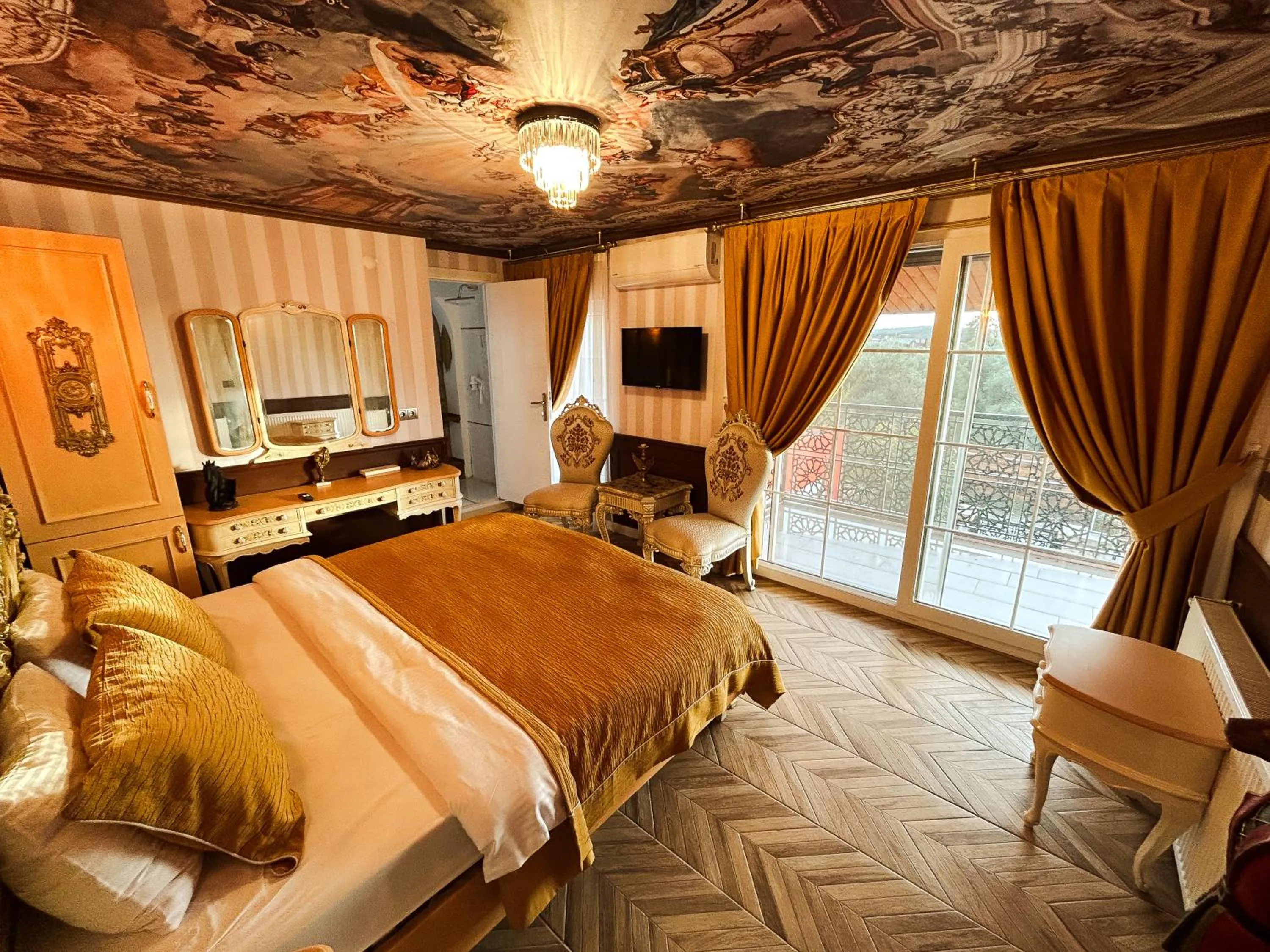 Photo of the whole room in Portofino Urla Boutique Hotel