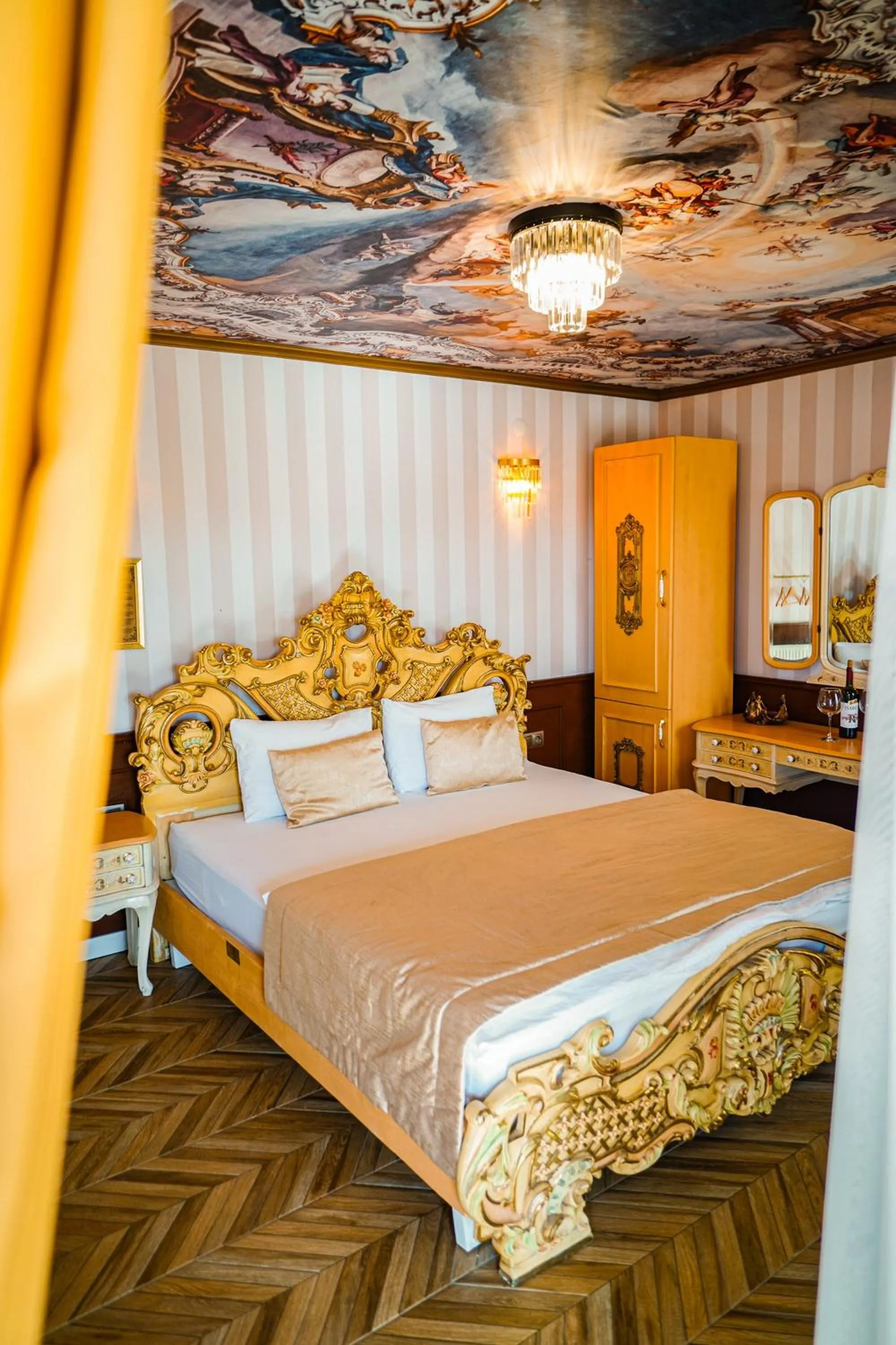 Bed in Portofino Urla Boutique Hotel