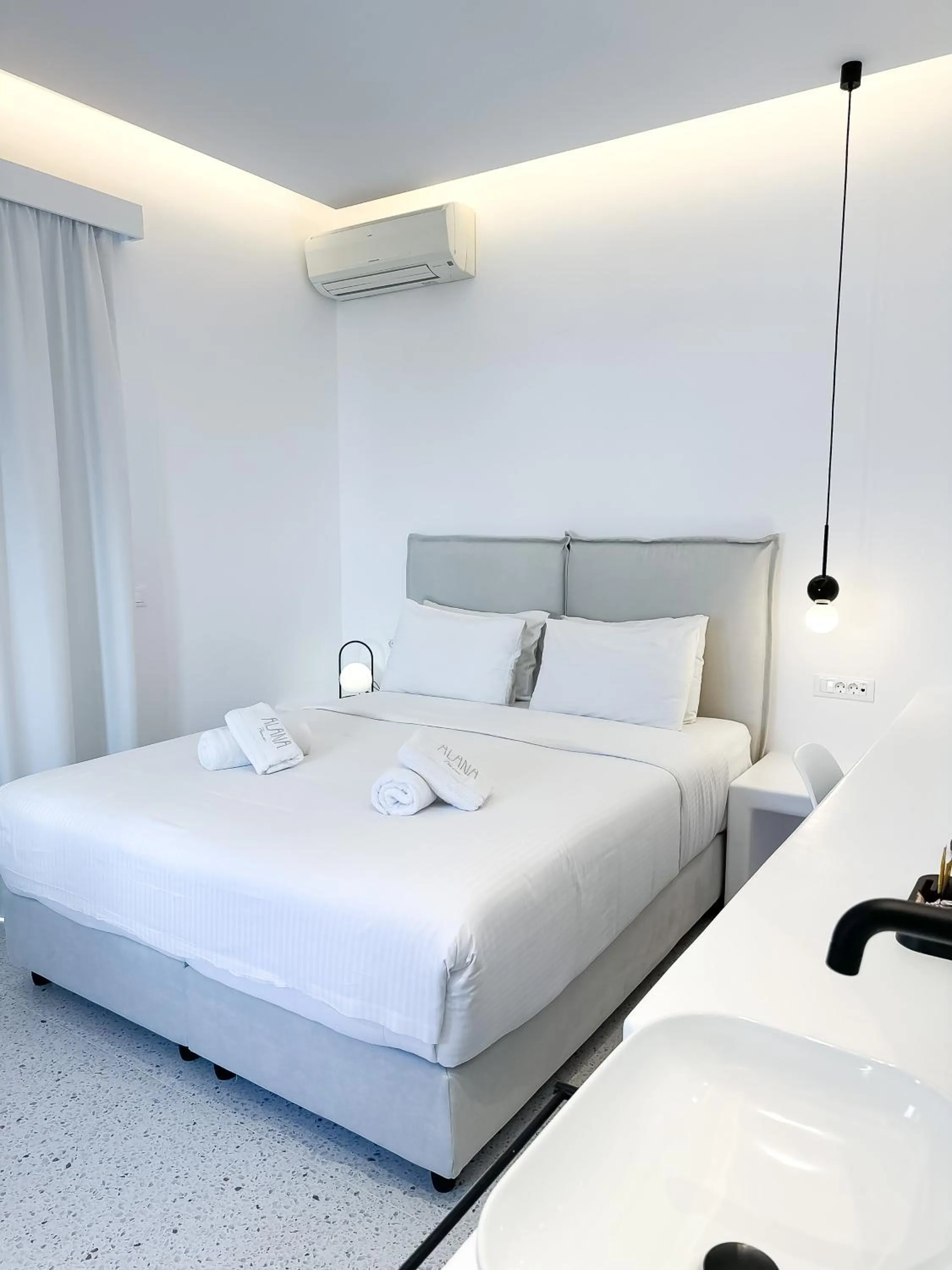 Bed in Alana Mykonos