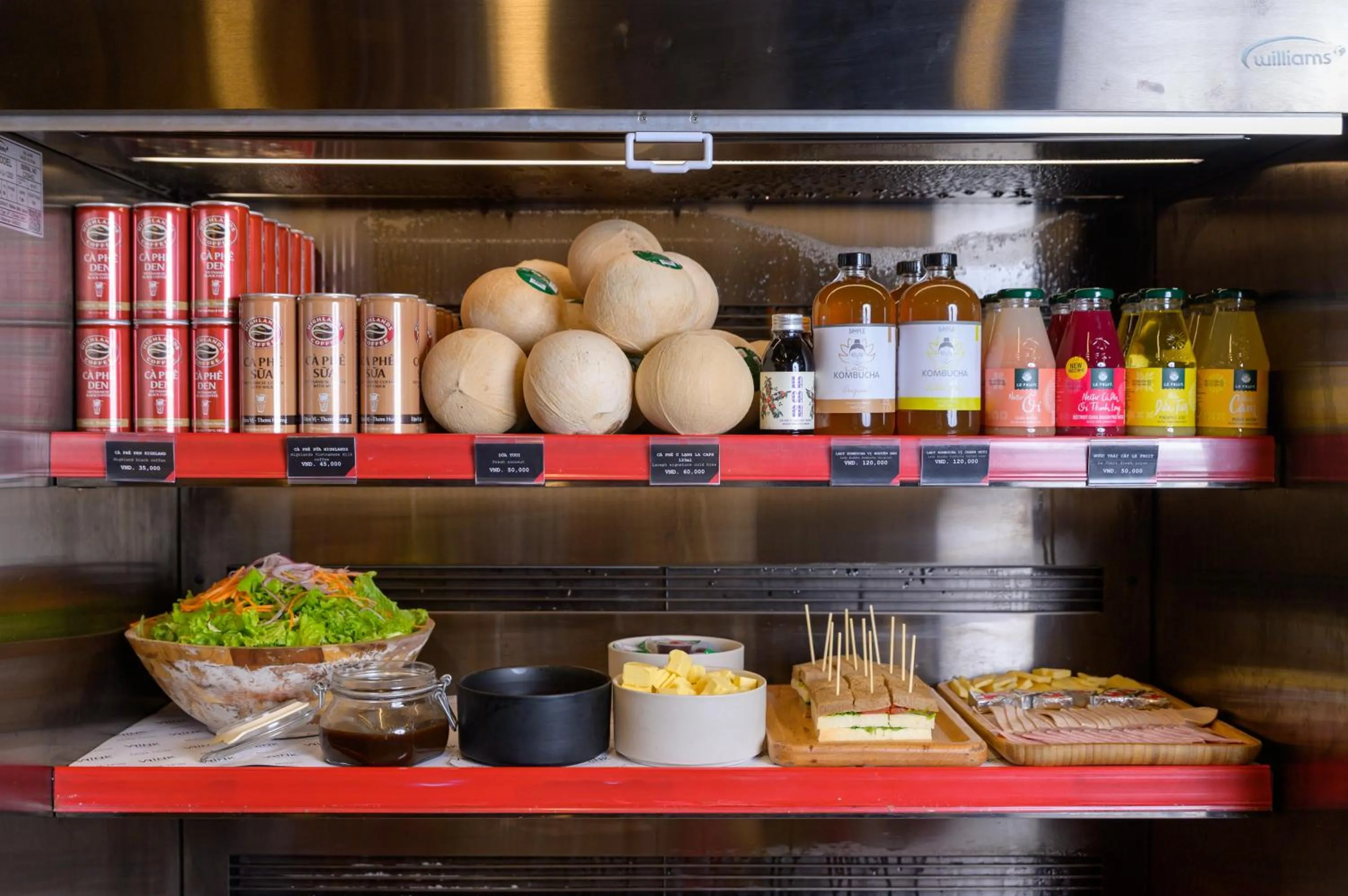 Food and drinks in Wink Hotel Tuy Hoa Beach - 24hrs Stay & Rooftop Pool Bar