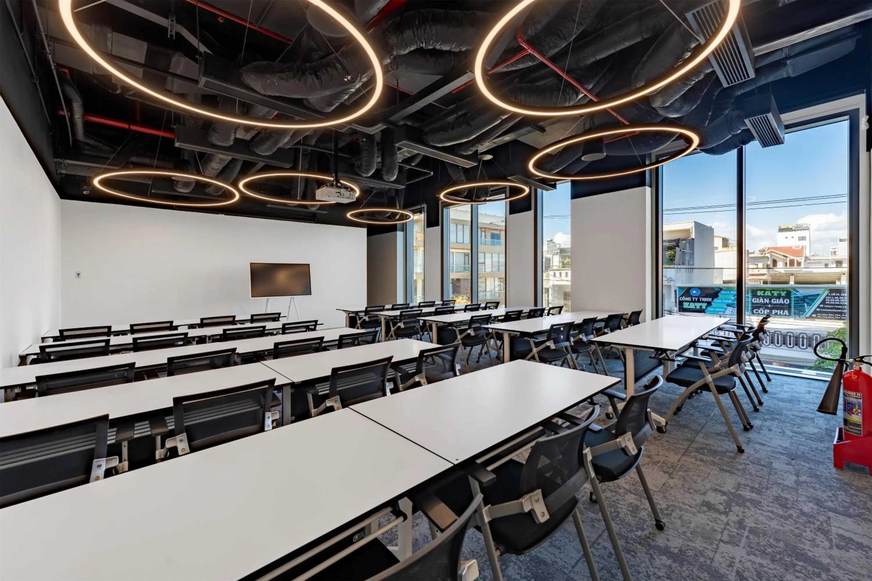 Meeting/conference room in Wink Tuy Hoa Beach, Unscripted by Hyatt