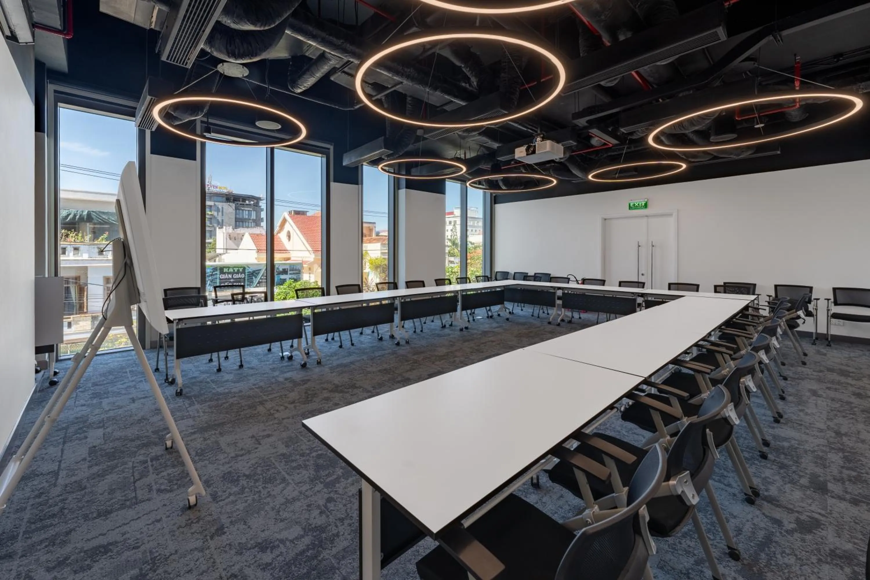 Meeting/conference room in Wink Hotel Tuy Hoa Beach - 24hrs Stay & Rooftop Pool Bar