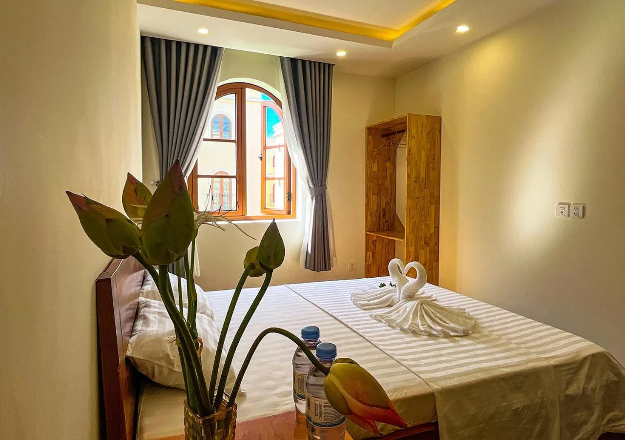 Photo of the whole room, Bed in Thuận Linh Coffee & Homestay