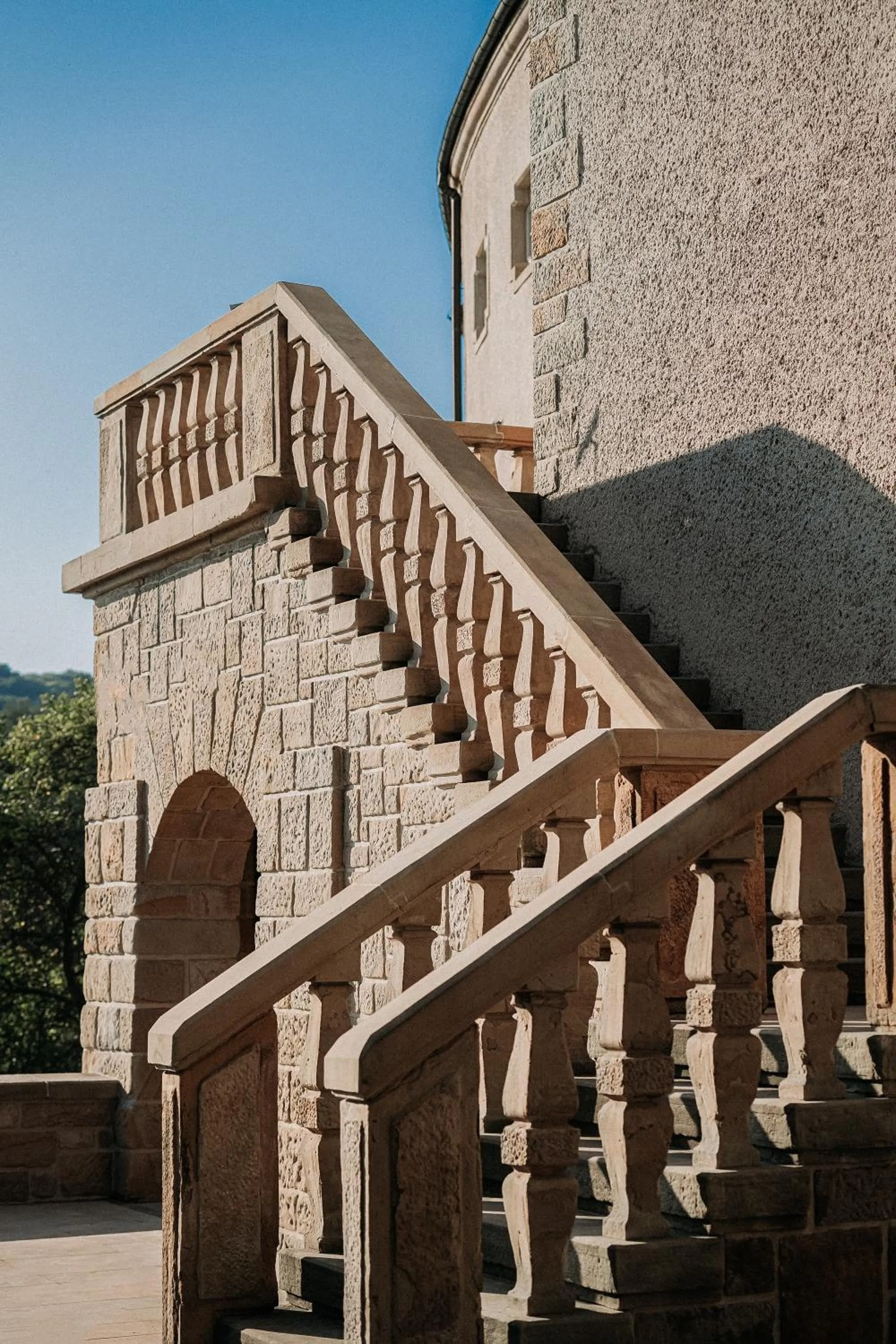 Property building in Zinar Castle