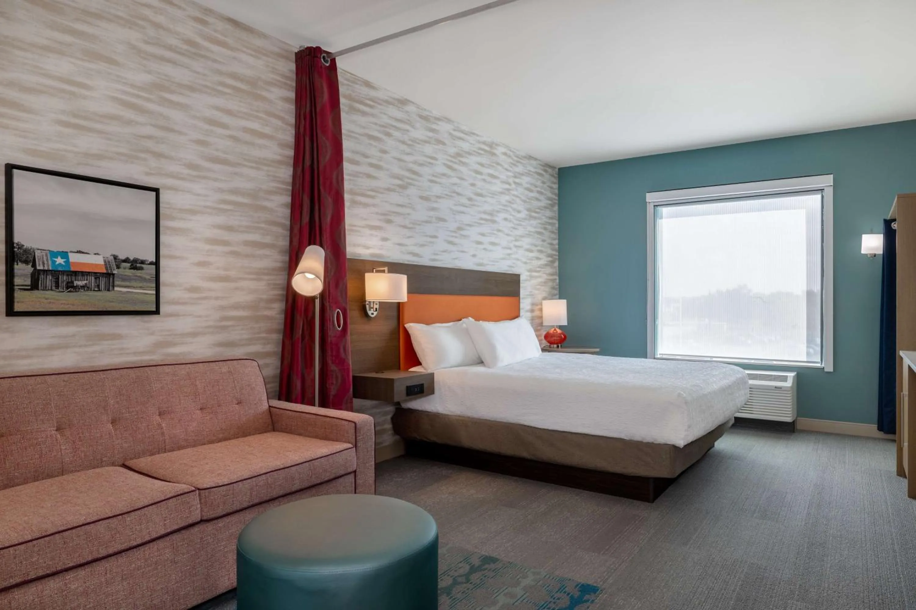 Living room, Bed in Home2 Suites By Hilton Brownwood