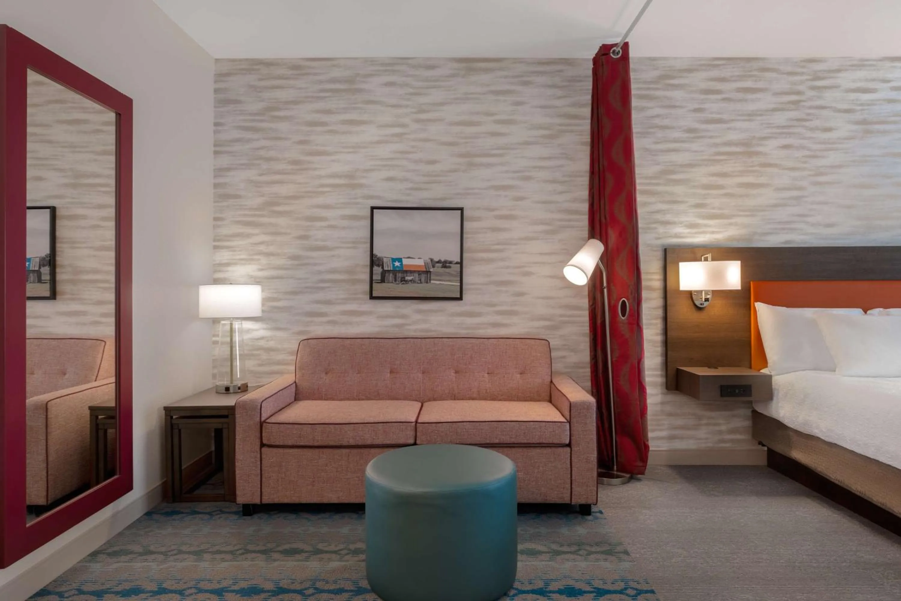 Living room, Bed in Home2 Suites By Hilton Brownwood