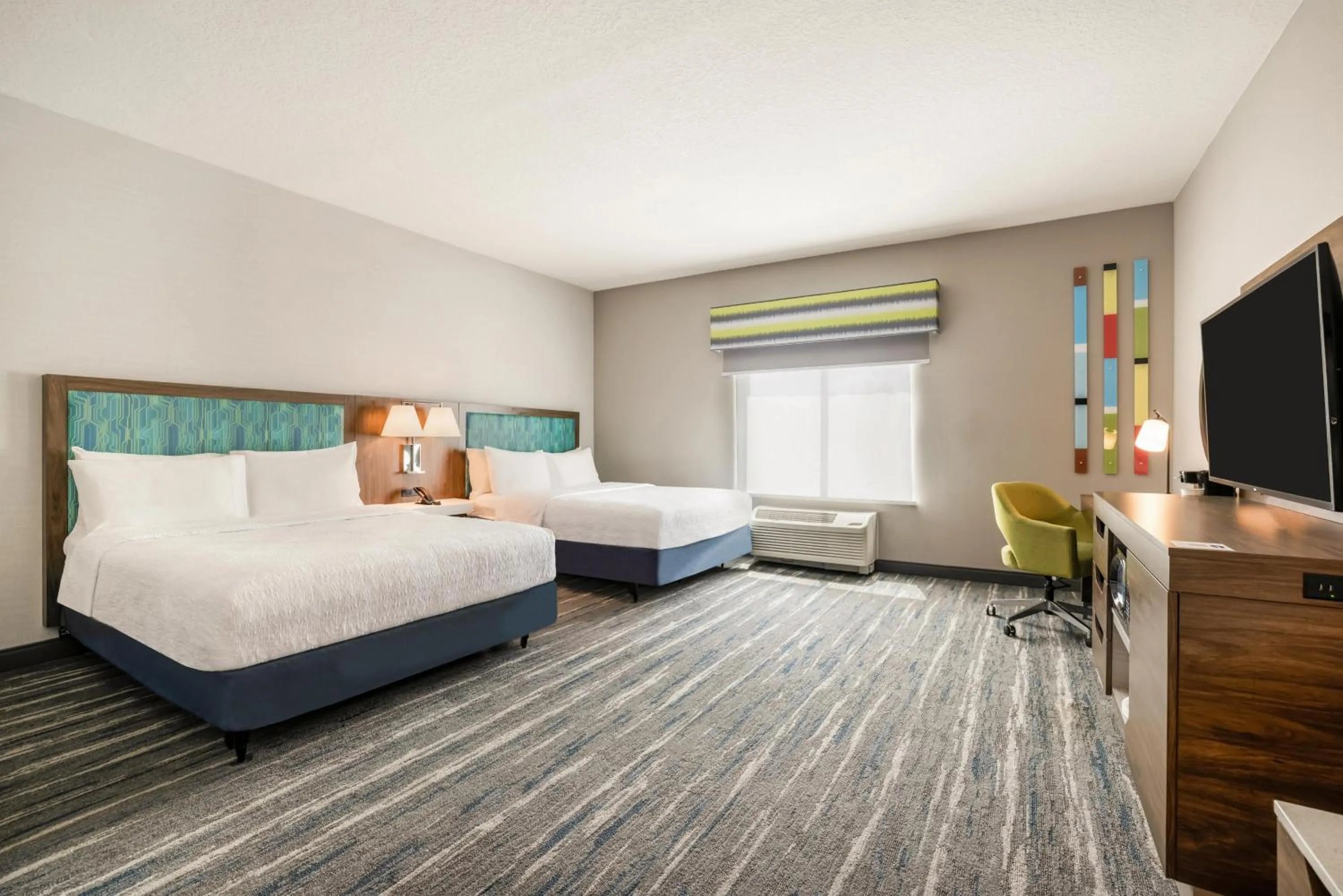 Bedroom, Bed in Hampton Inn Fort Myers Downtown