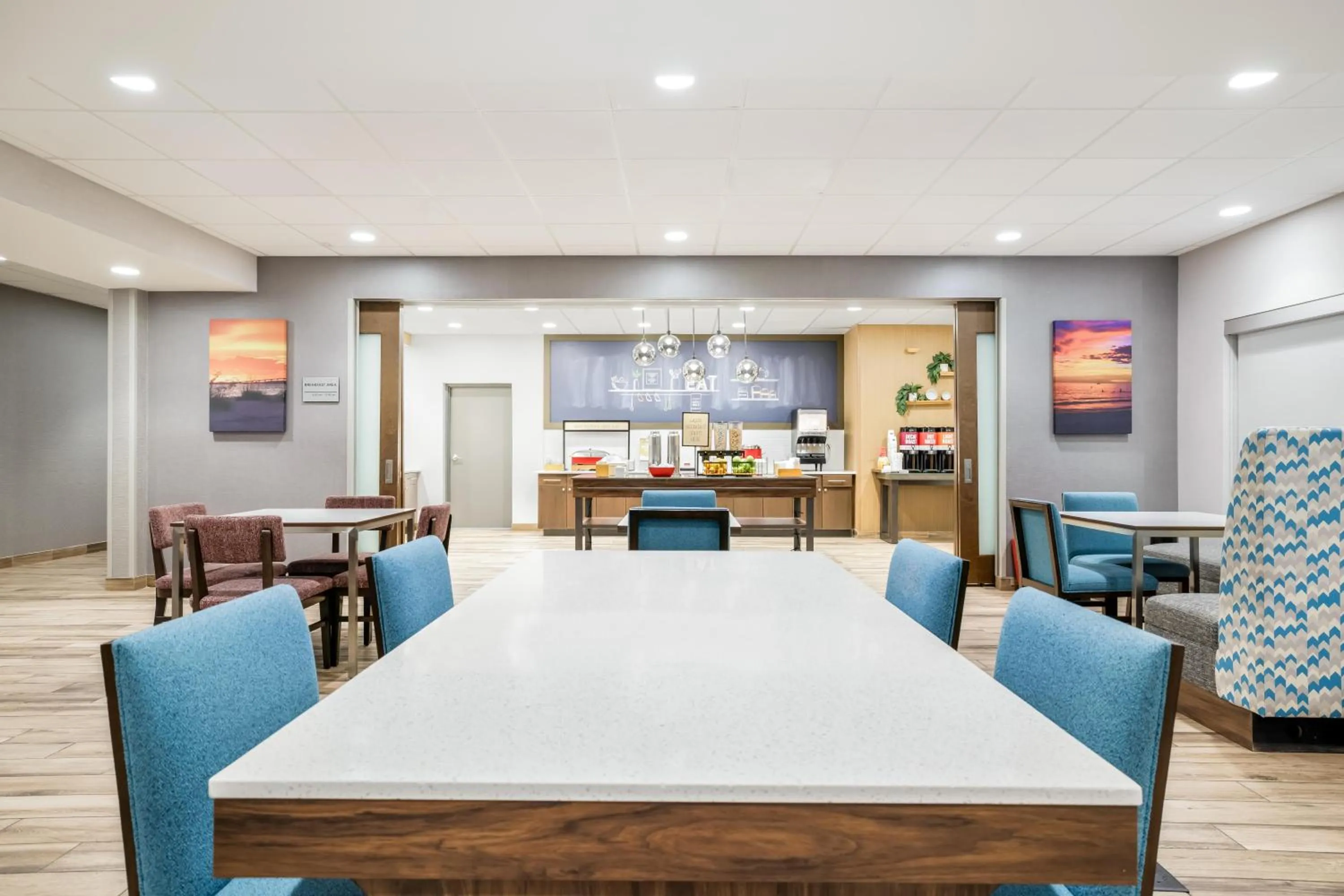 Breakfast in Hampton Inn Fort Myers Downtown