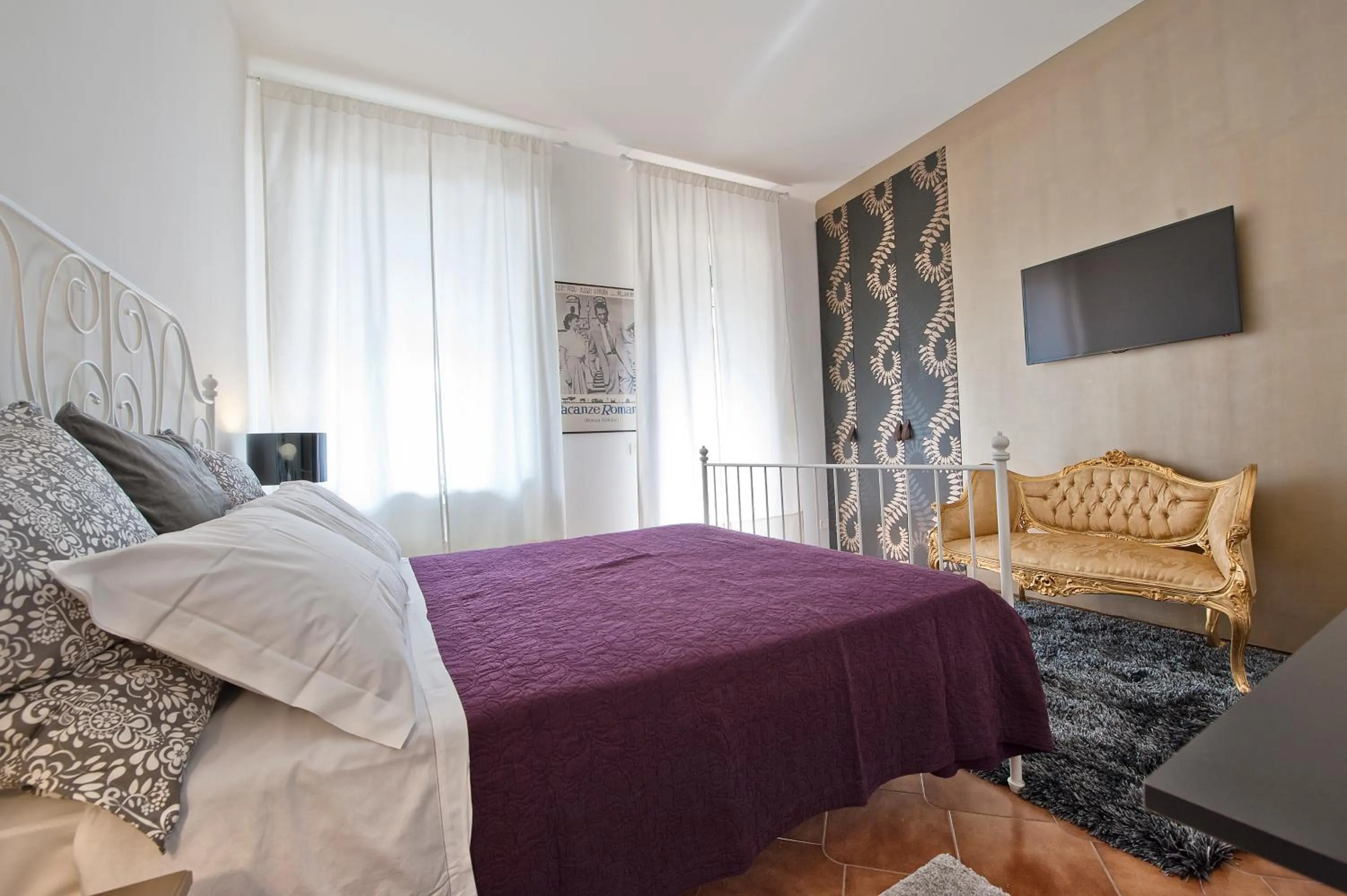 Photo of the whole room, Bed in Verona Maison