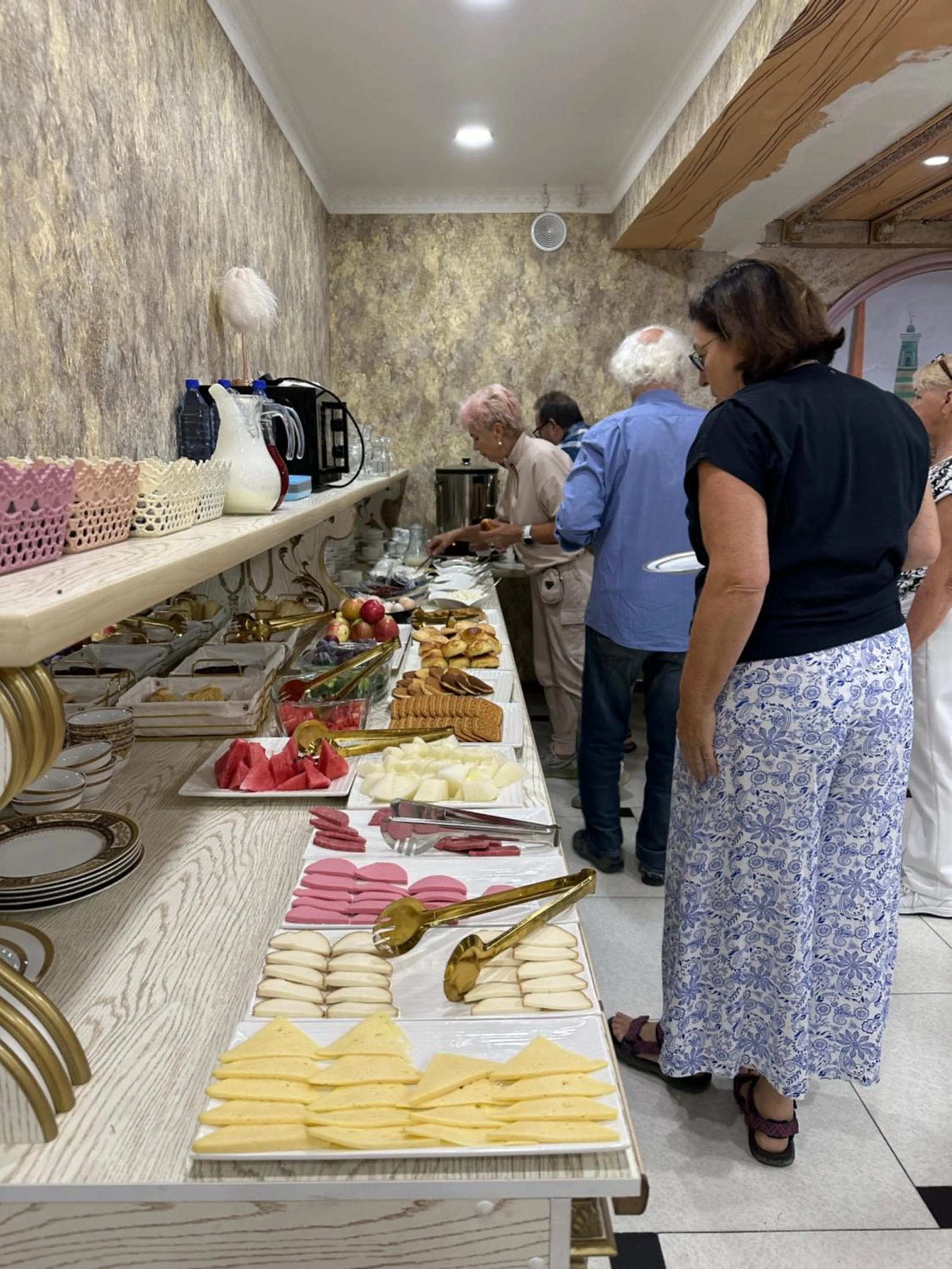 People in New Minor Hotel