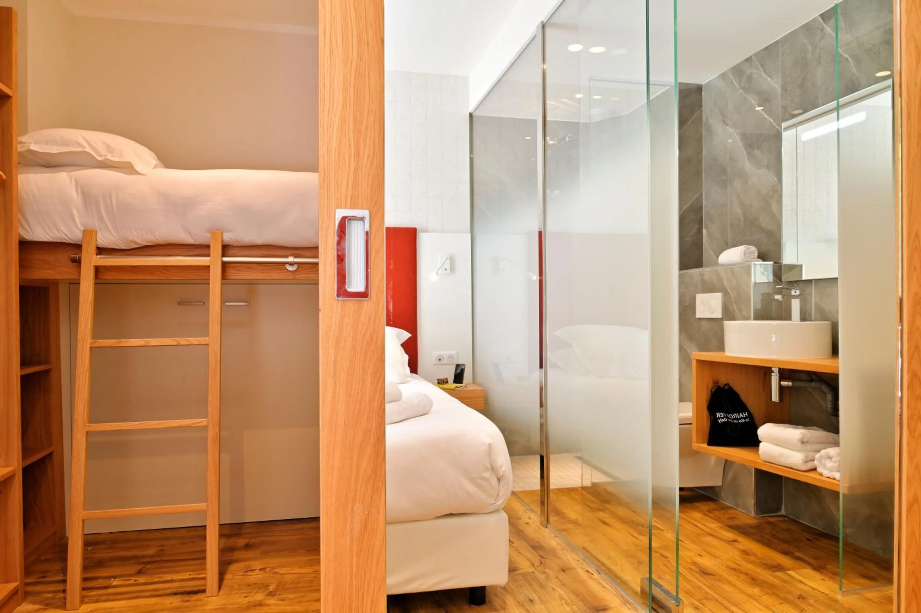 Bed in HOTEL SAINT ROCH