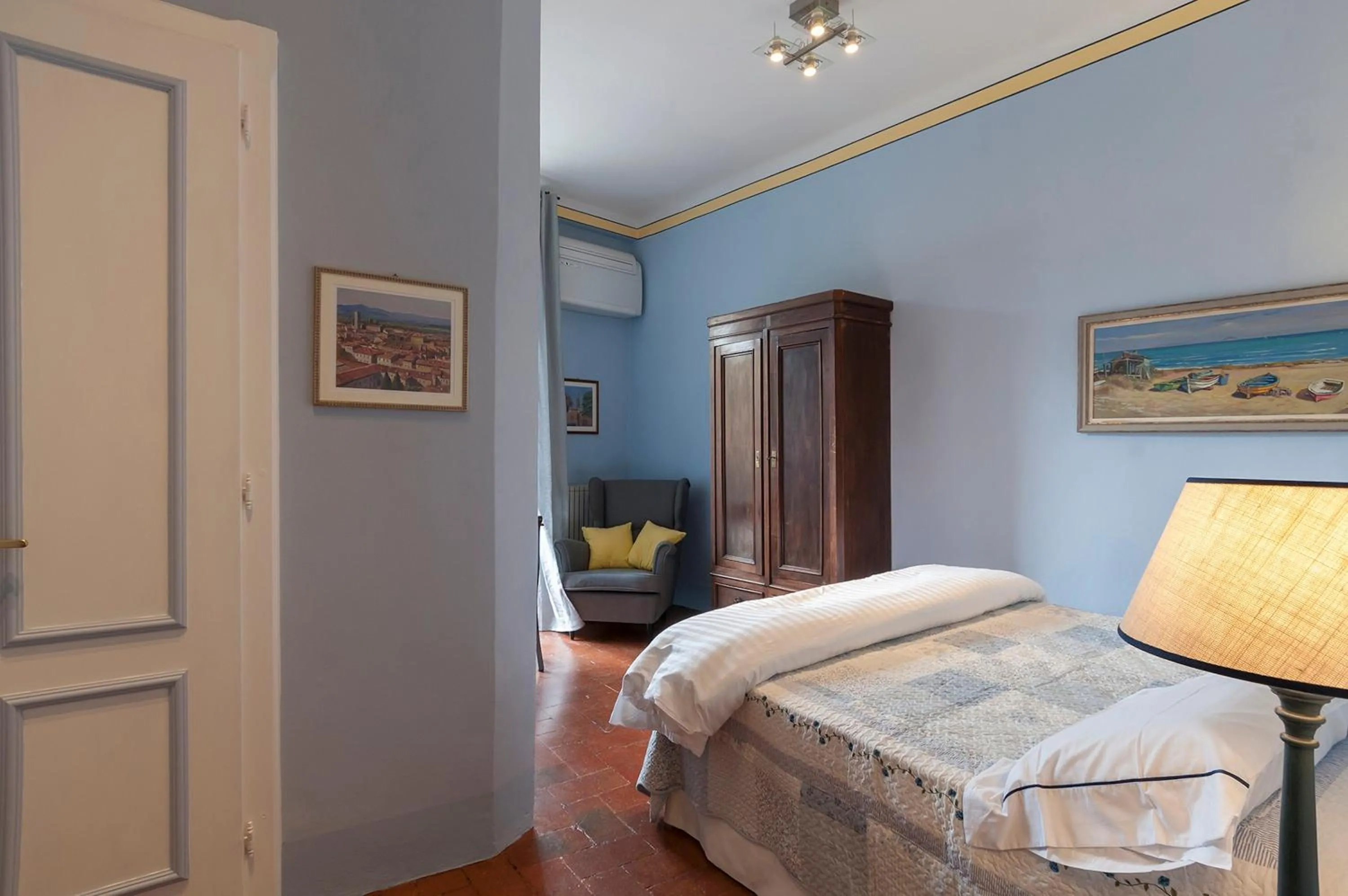 Bed in B&B Arena di Lucca