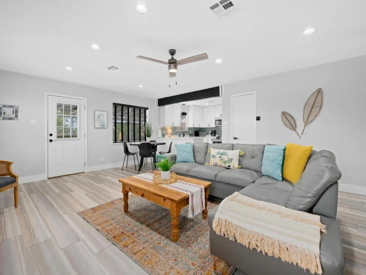 Dining area in Casa Rockport - Waterfront + Pet Friendly