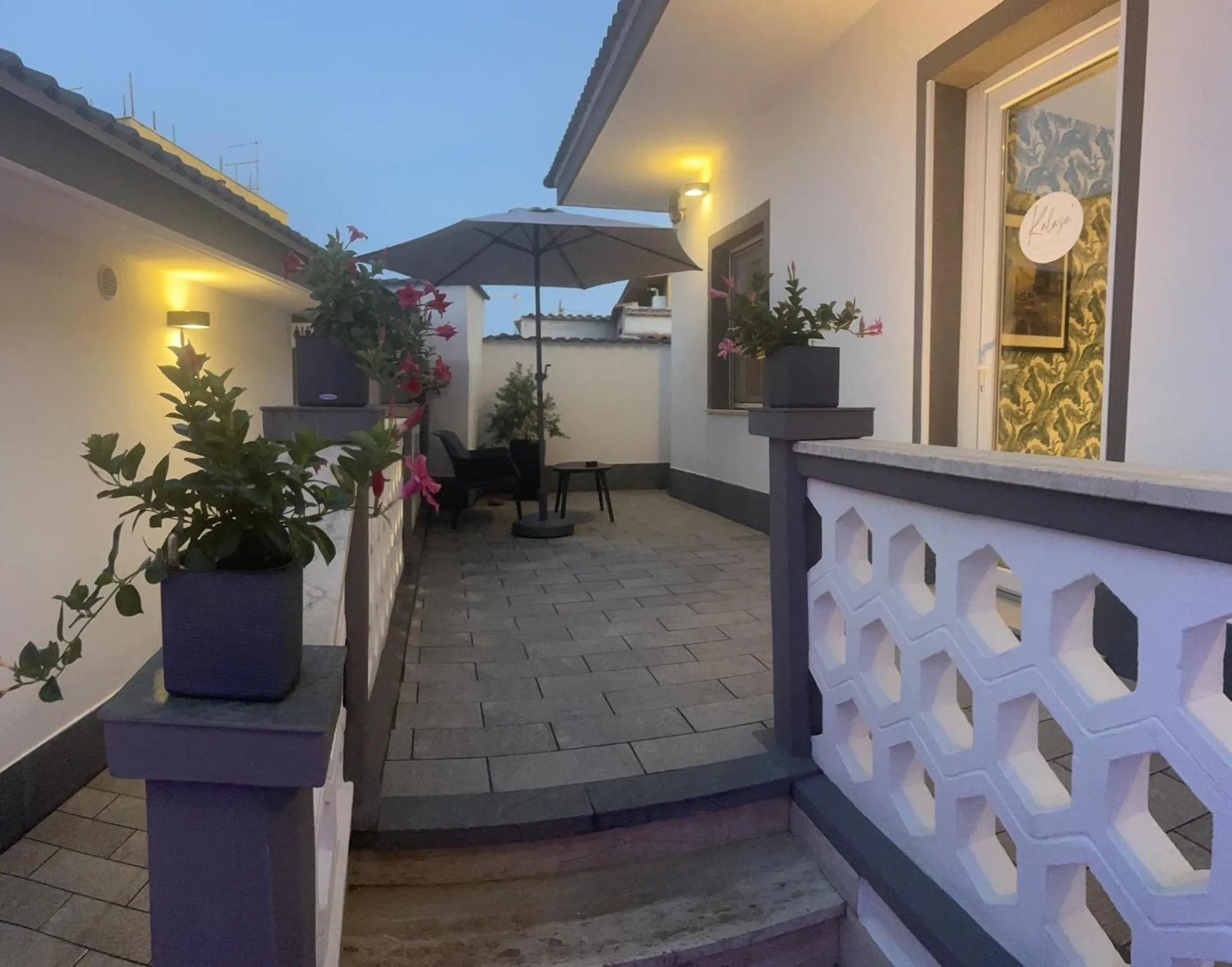 Property building in Kalasó Design Guest House - Rome Airport