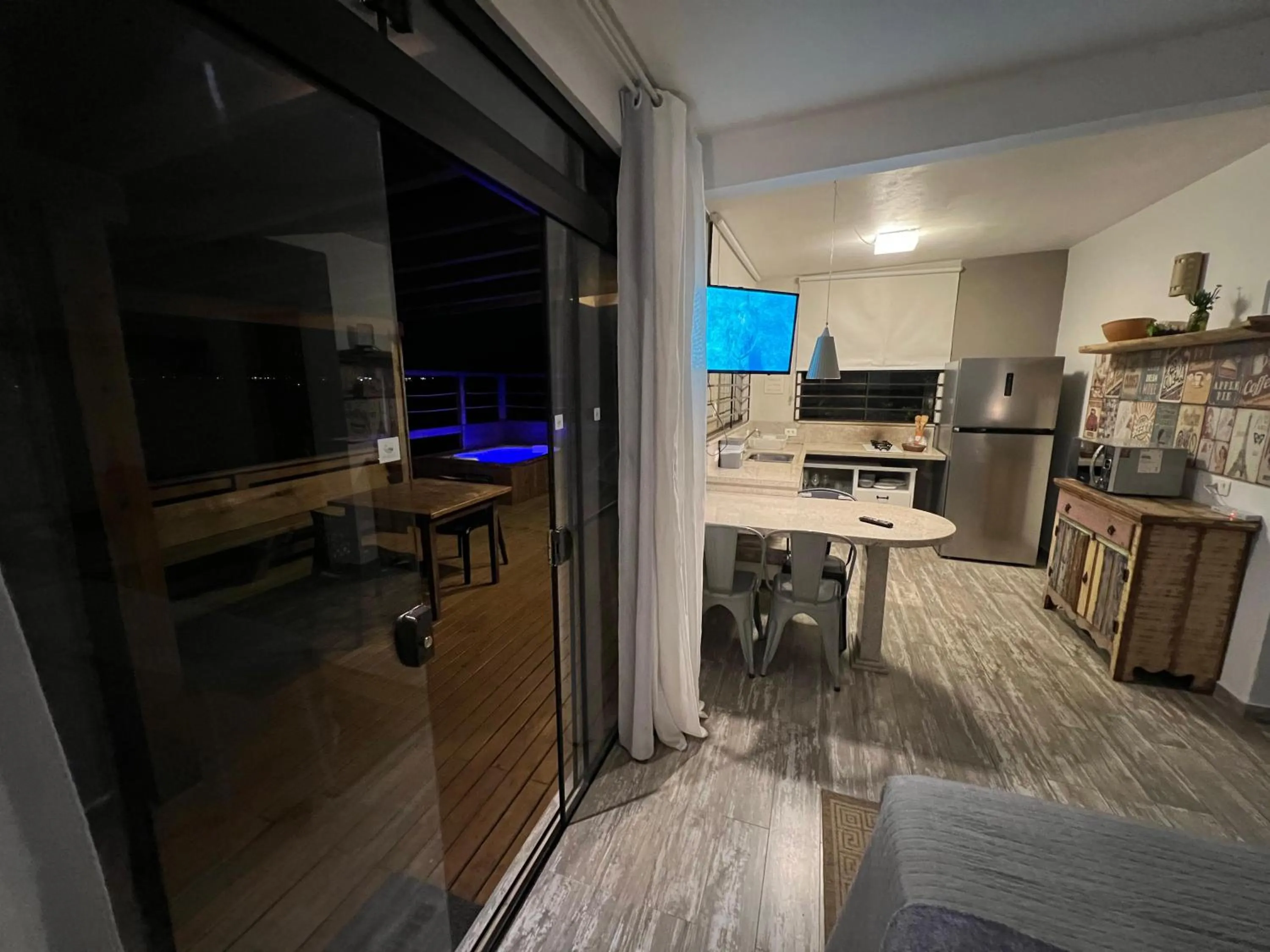 Kitchen or kitchenette in Chalés e Bangalôs Ibiraquera