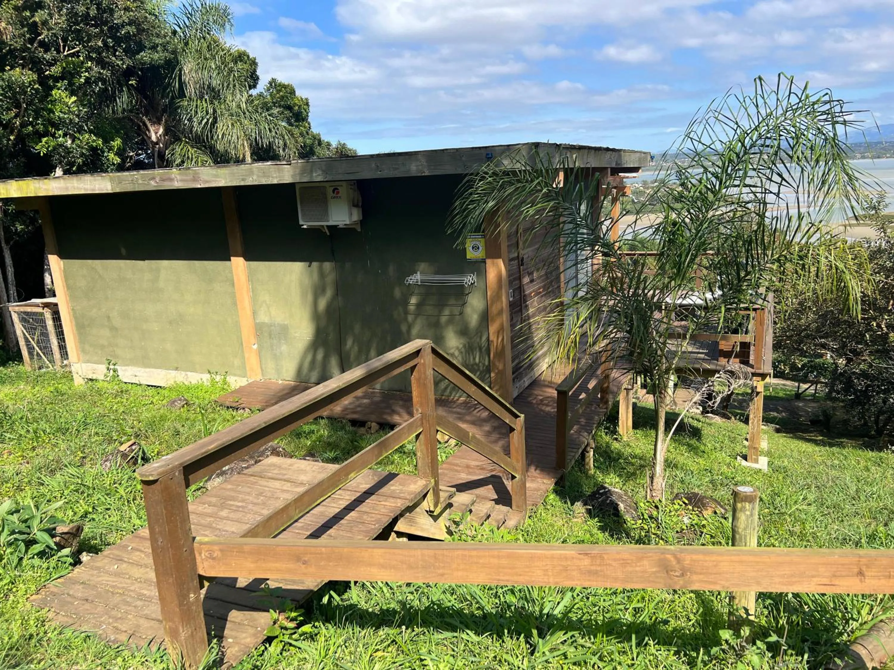 Property building in Chalés e Bangalôs Ibiraquera