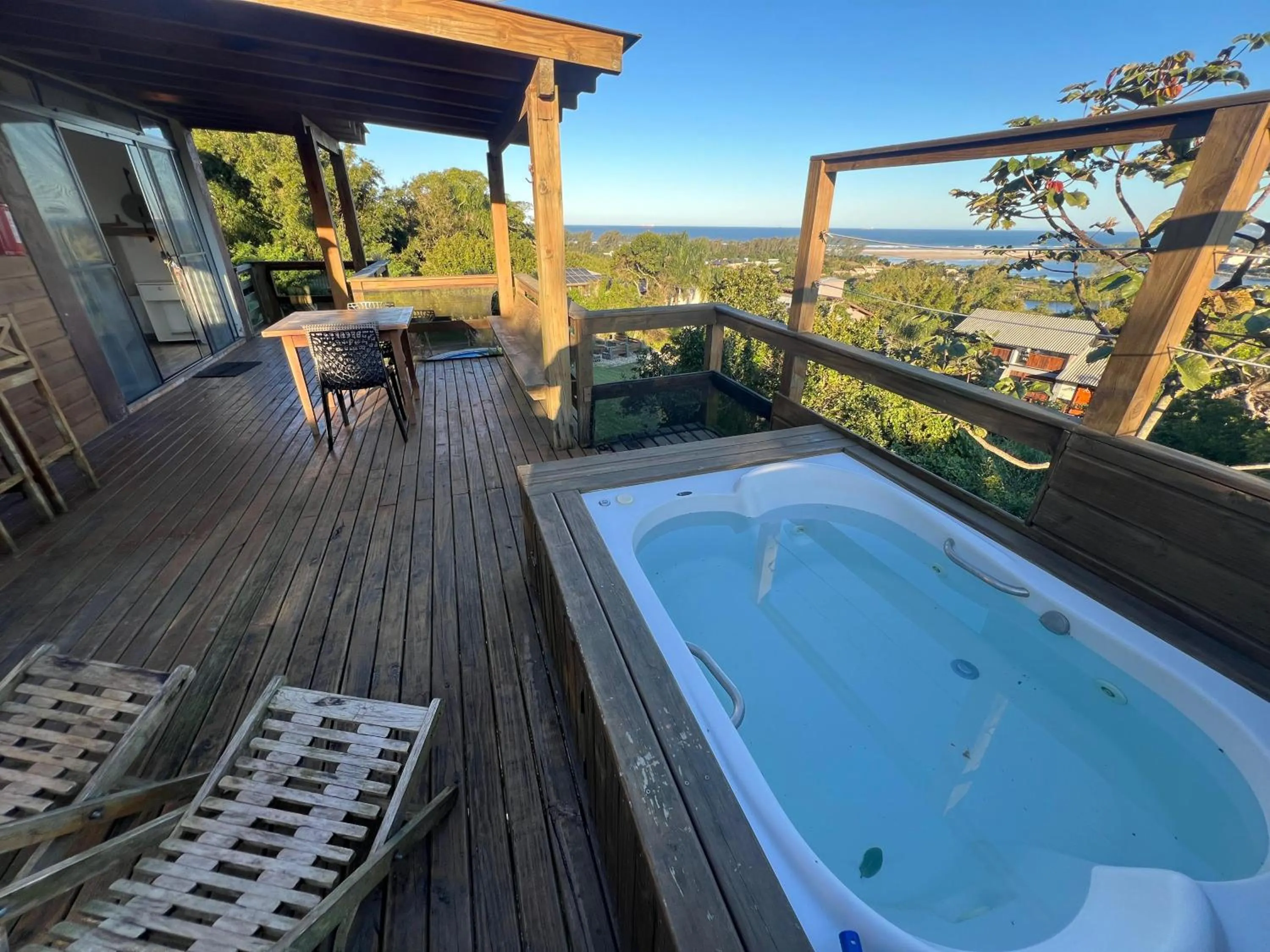 Hot Tub in Chalés e Bangalôs Ibiraquera