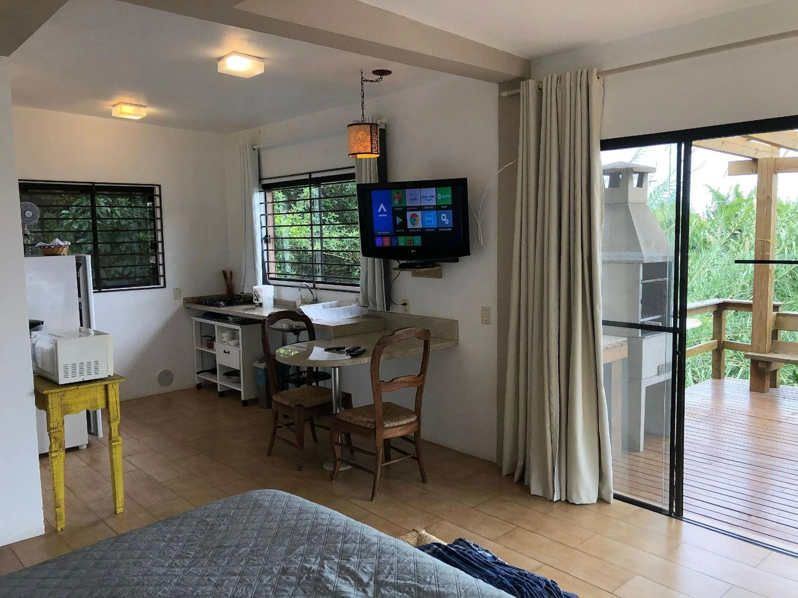 TV and multimedia in Chalés e Bangalôs Ibiraquera