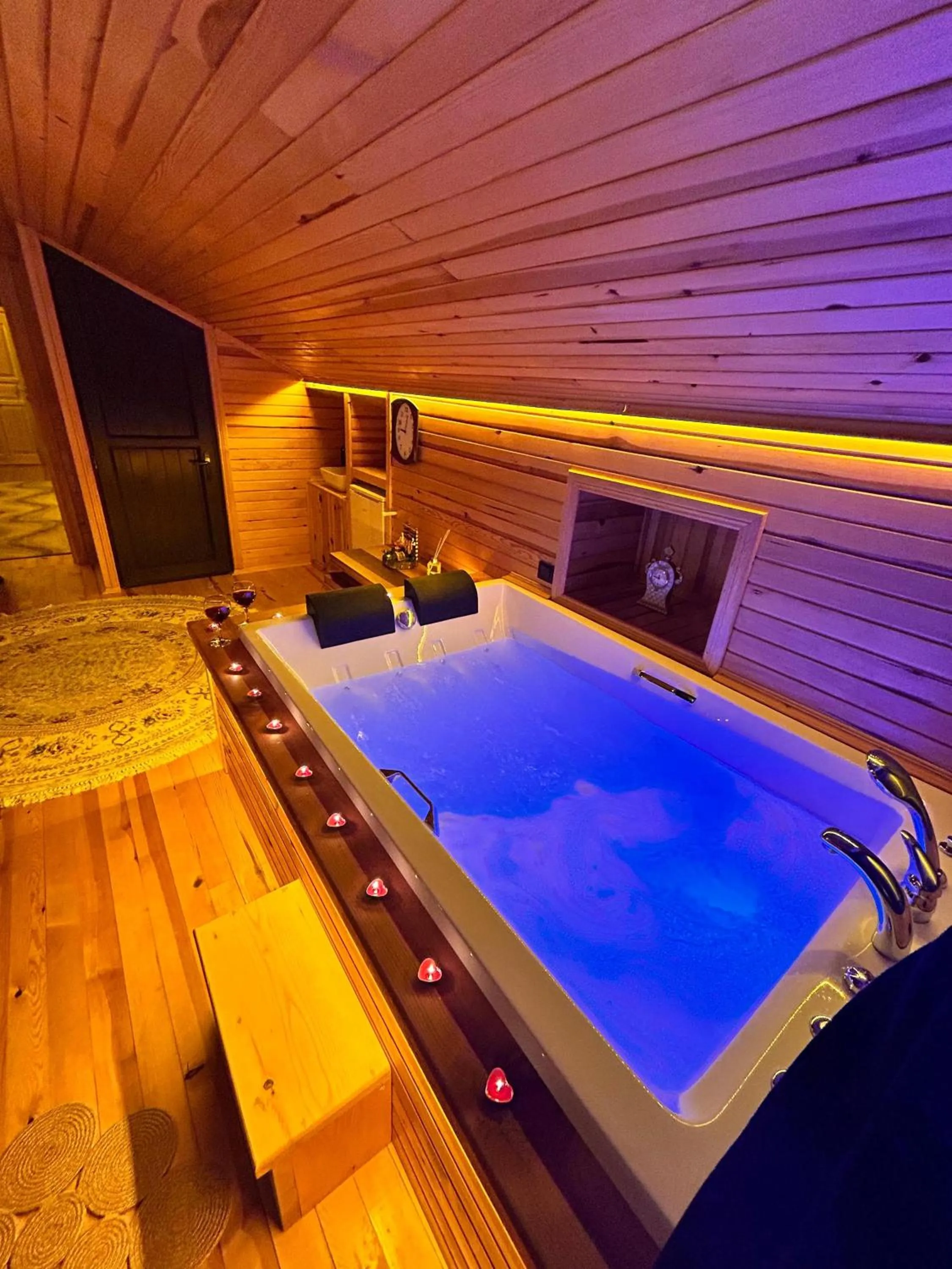 Meydan Şelale Dağ Evi