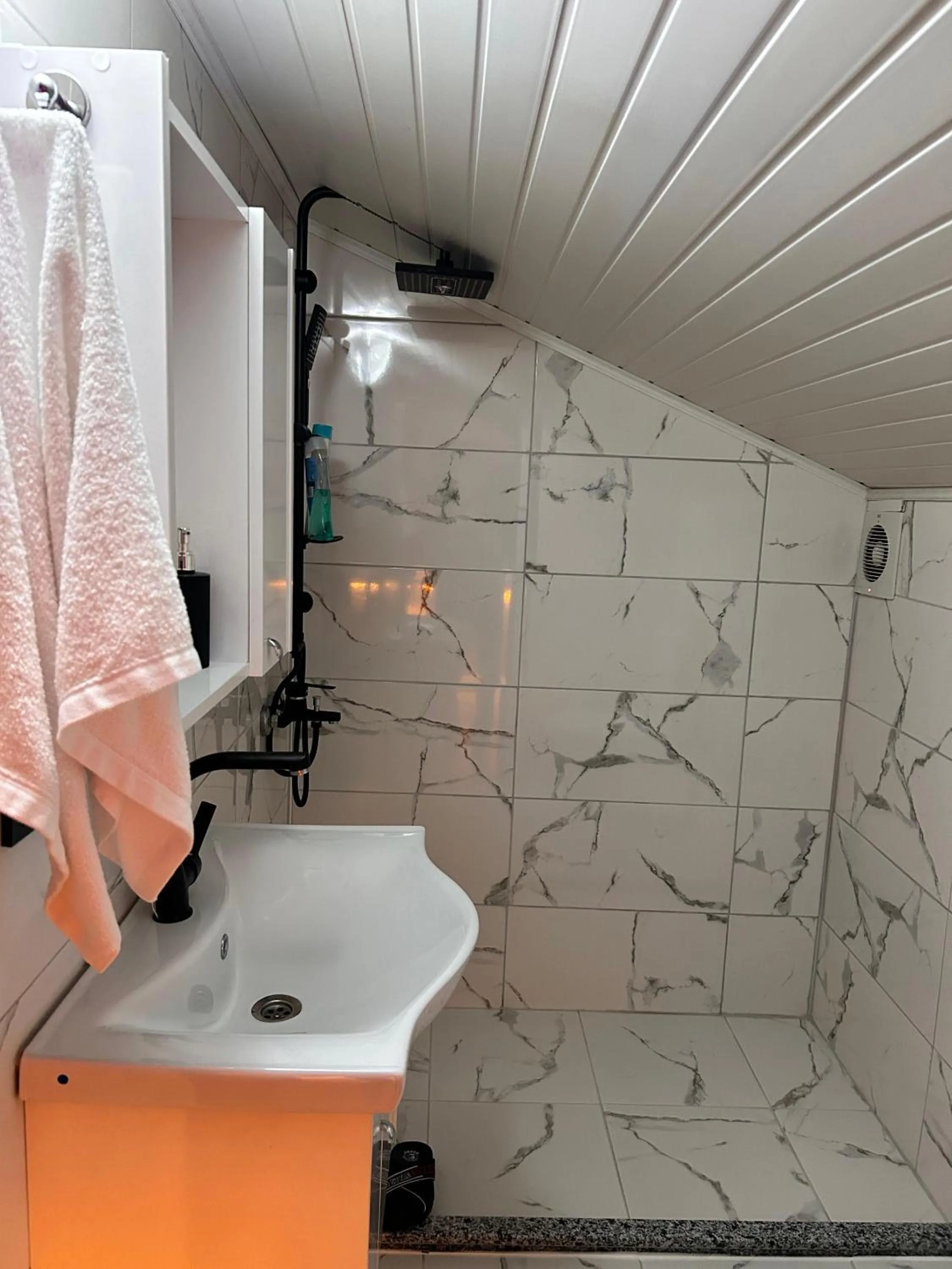 Meydan Şelale Dağ Evi