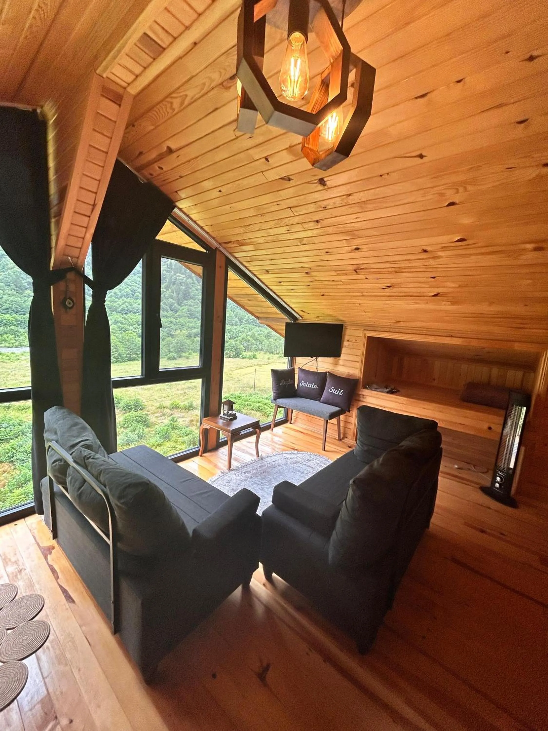 Meydan Şelale Dağ Evi