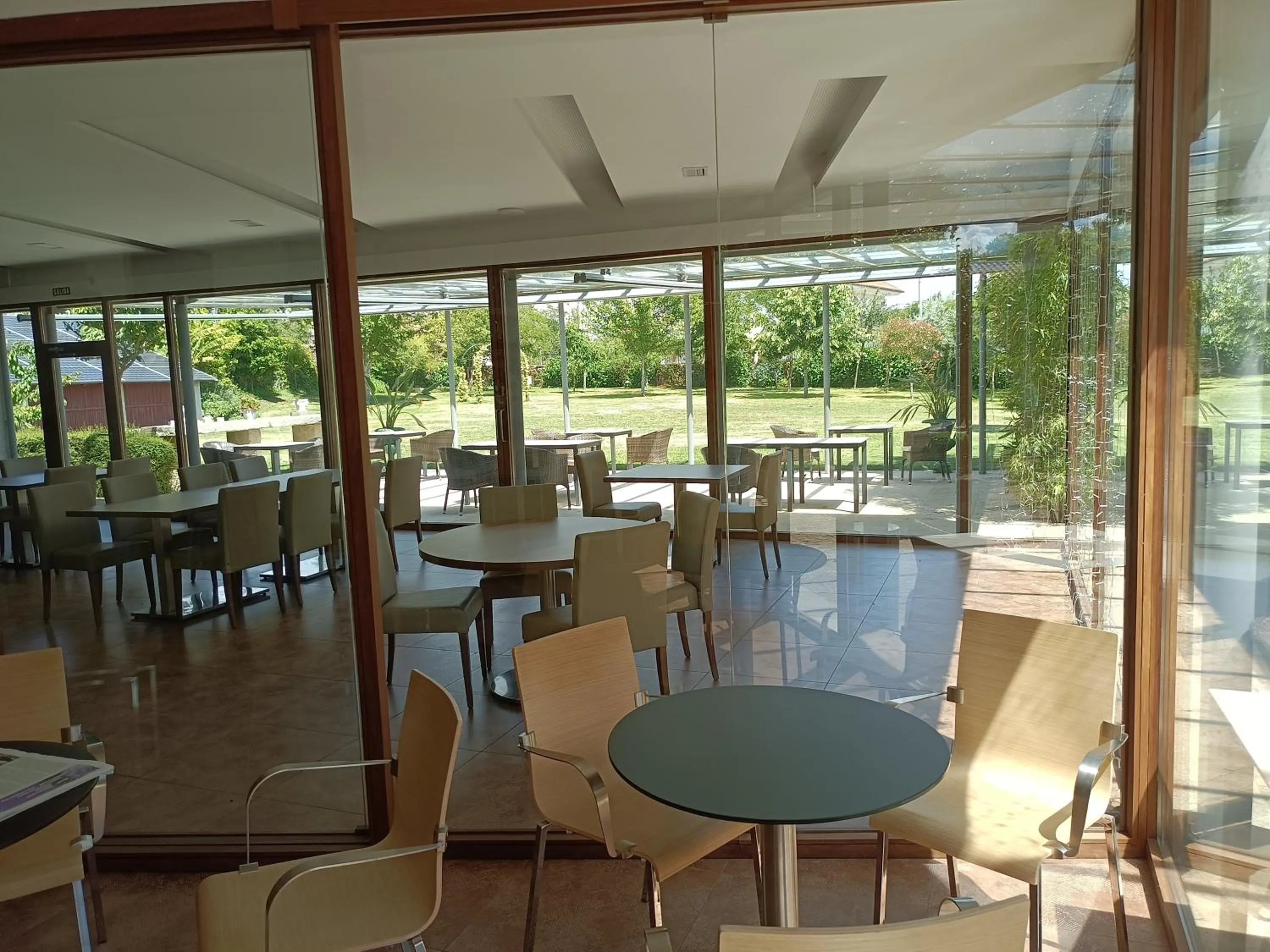 Restaurant/places to eat in Casa das Capelas