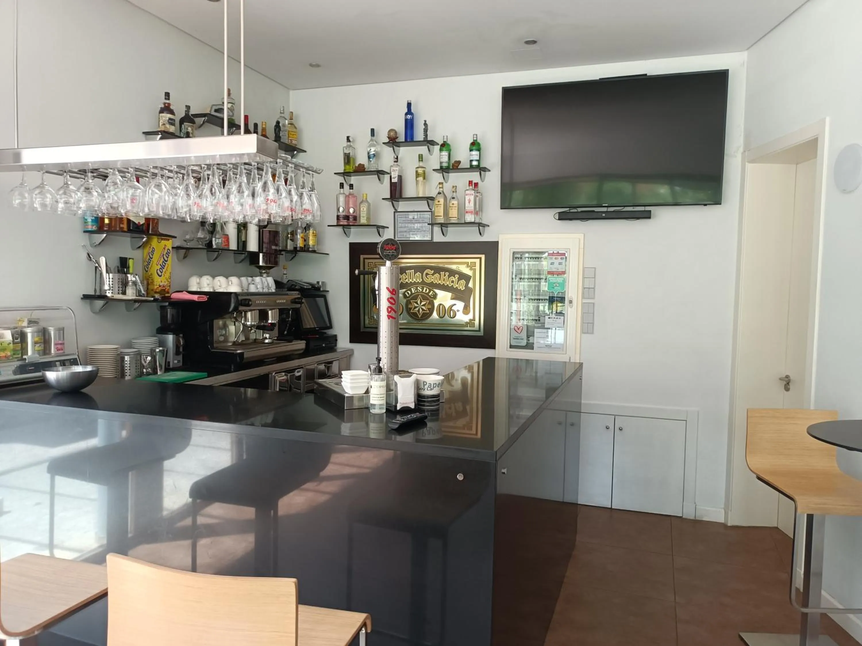 Restaurant/places to eat in Casa das Capelas