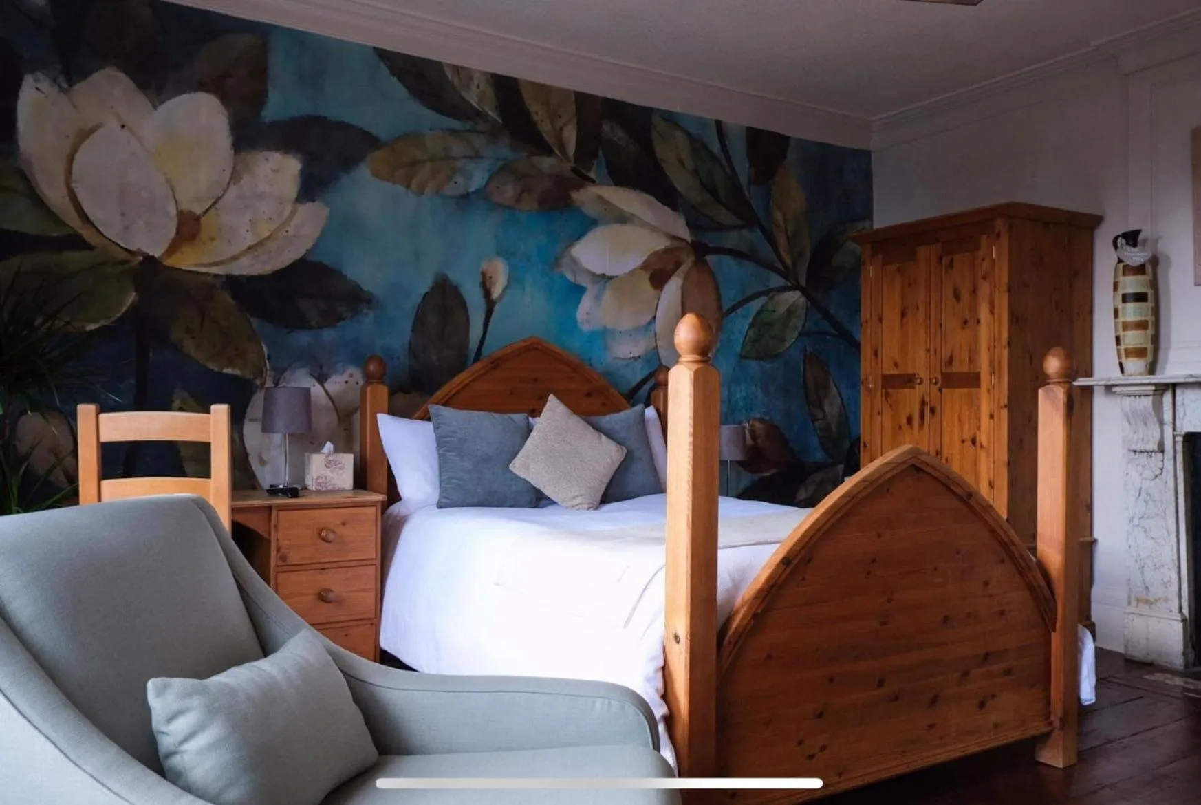 Bedroom, Bed in The Mansion House Hotel