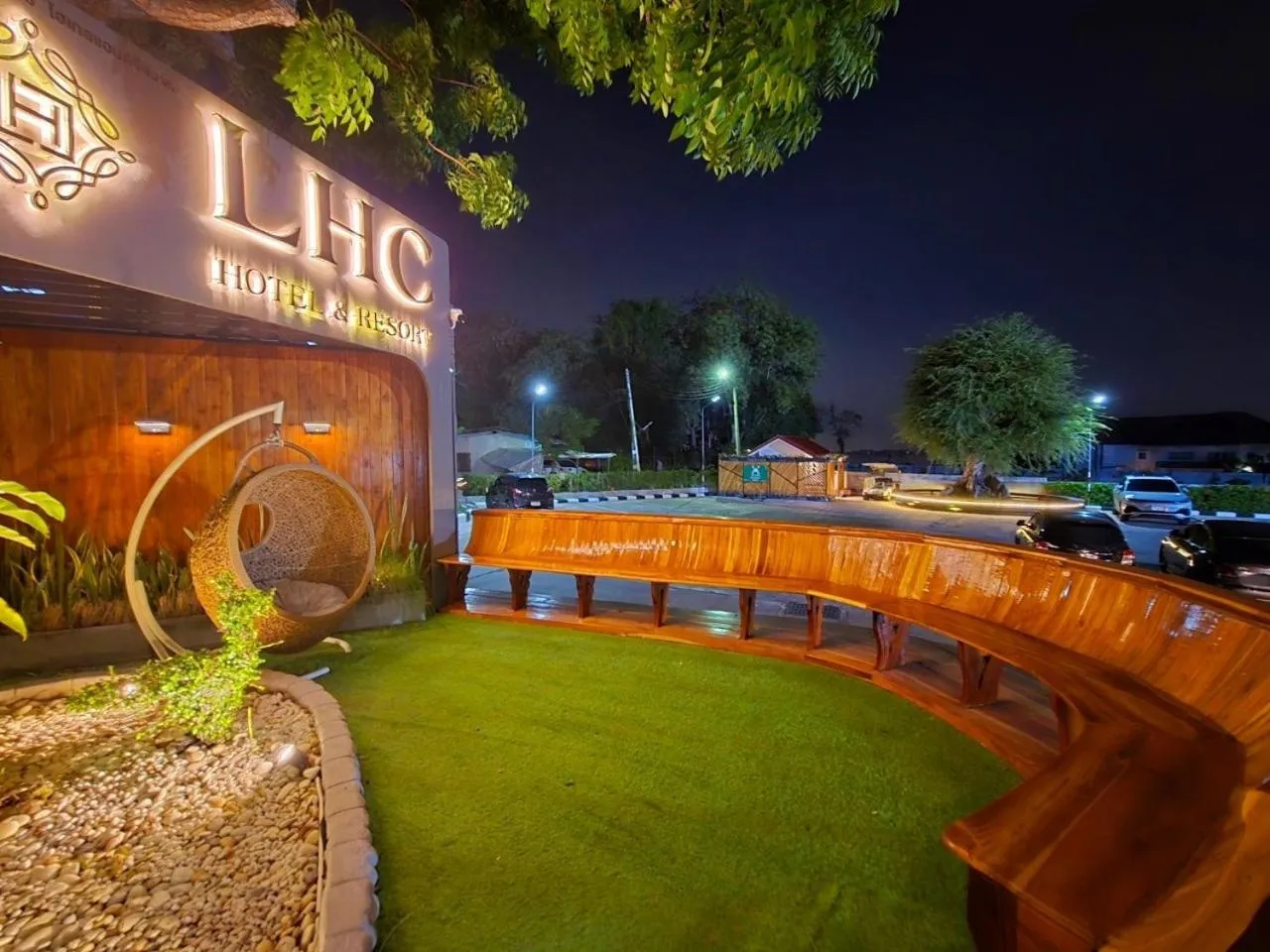 Garden in LHC HOTEL AND RESORT