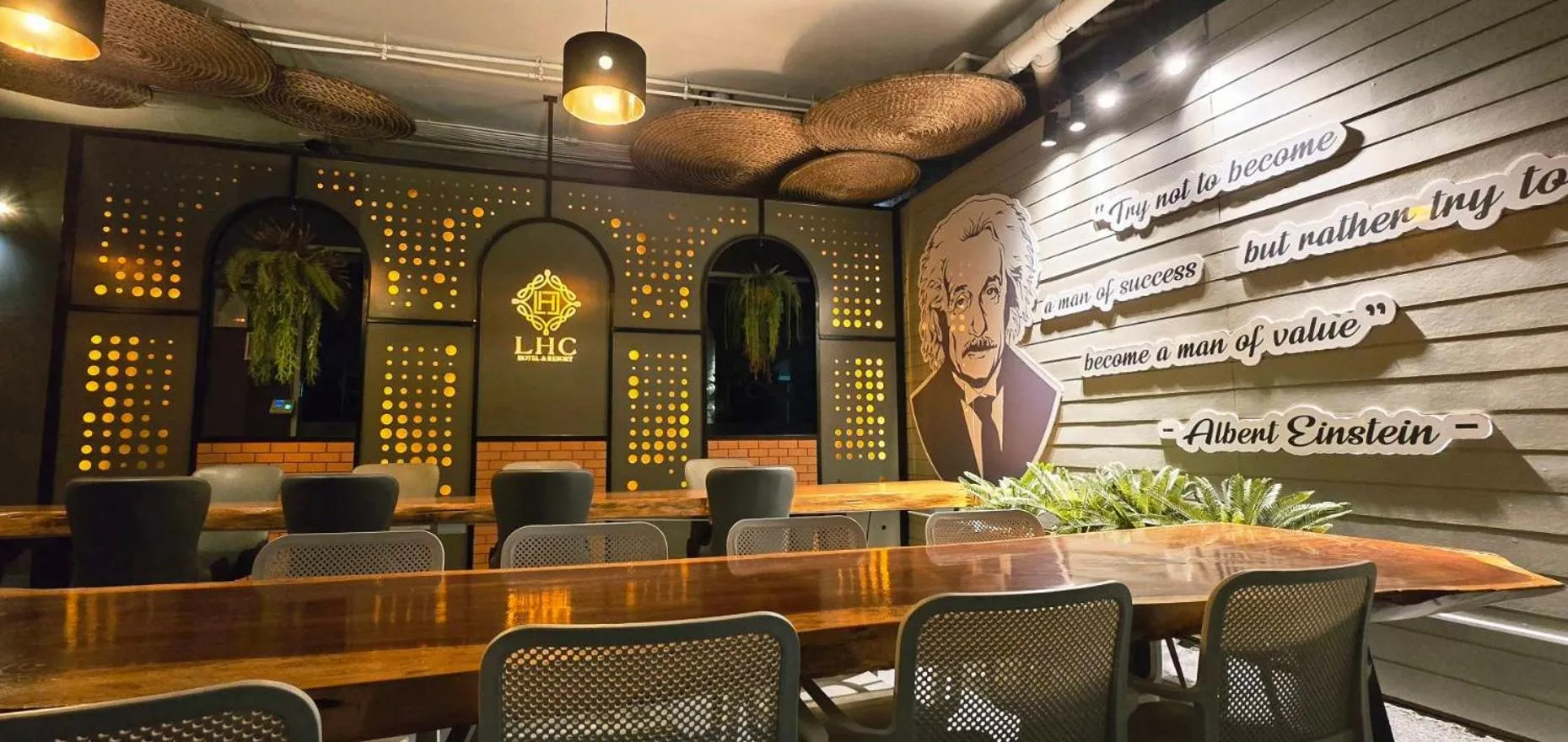 LHC HOTEL AND RESORT