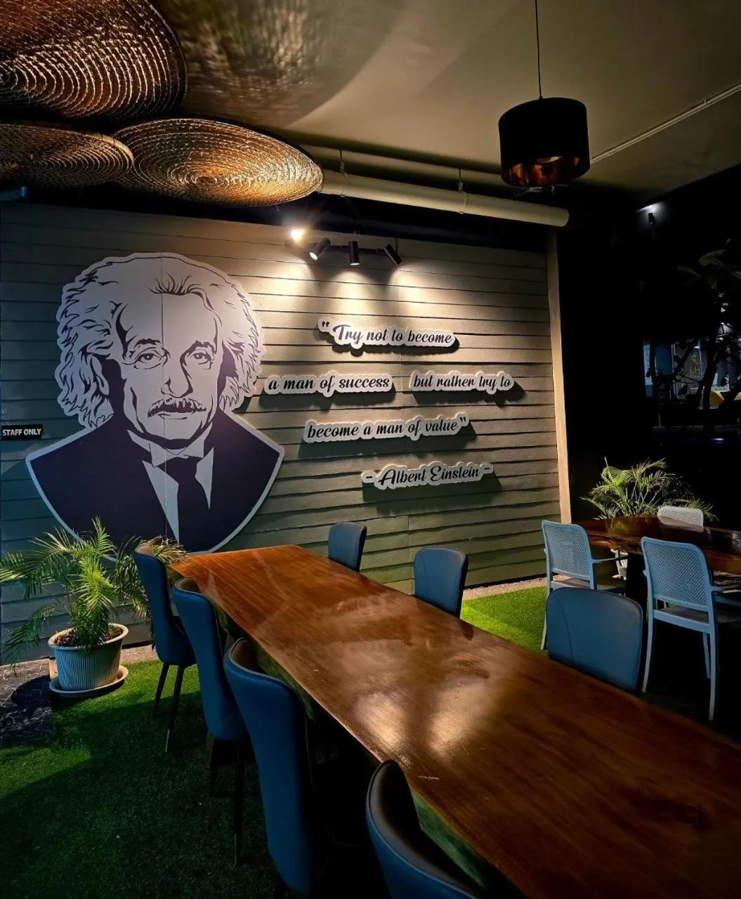 Seating area in LHC HOTEL AND RESORT