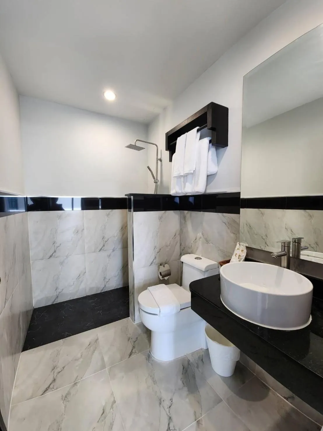 Bathroom in LHC HOTEL AND RESORT