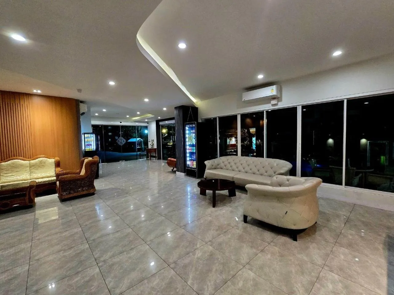 Living room in LHC HOTEL AND RESORT