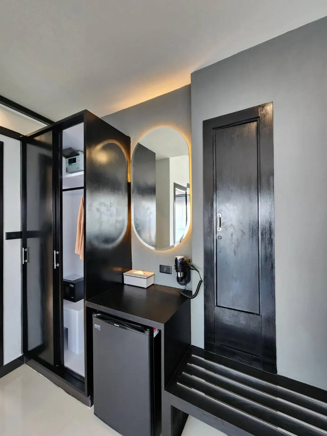 wardrobe in LHC HOTEL AND RESORT