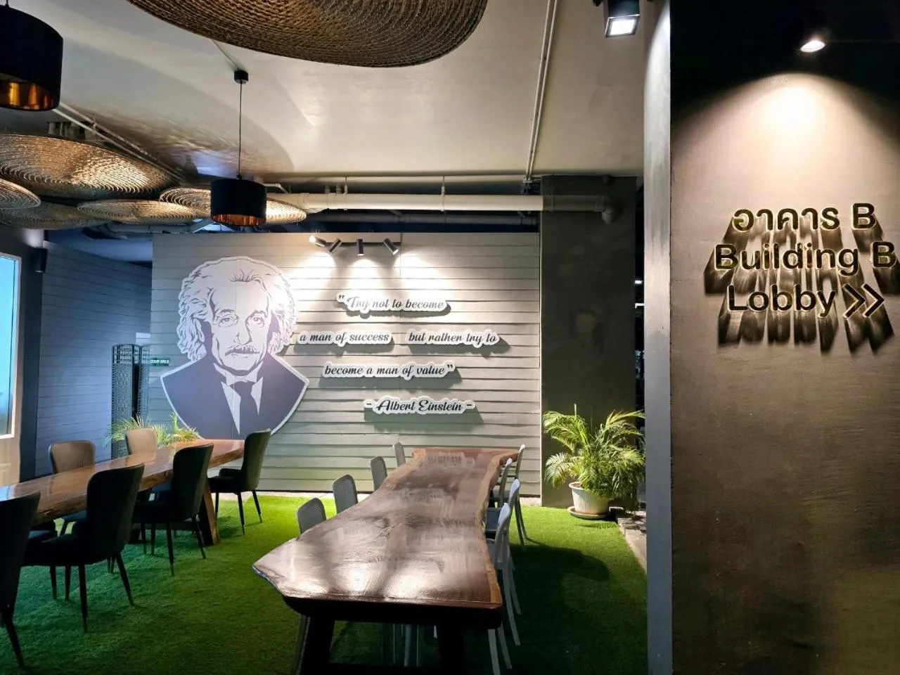 Seating area in LHC HOTEL AND RESORT