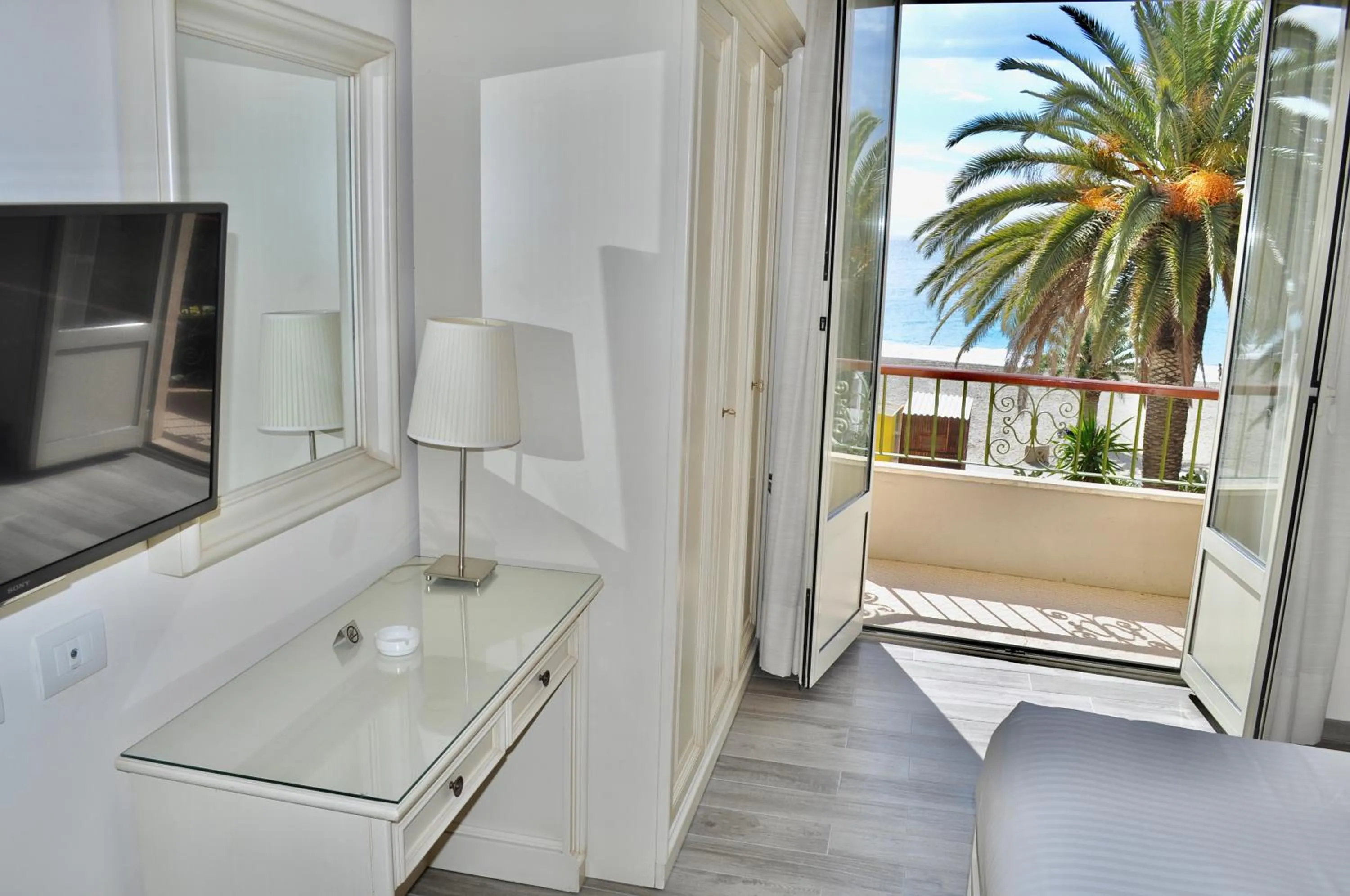 Sea view in Hotel Boncardo