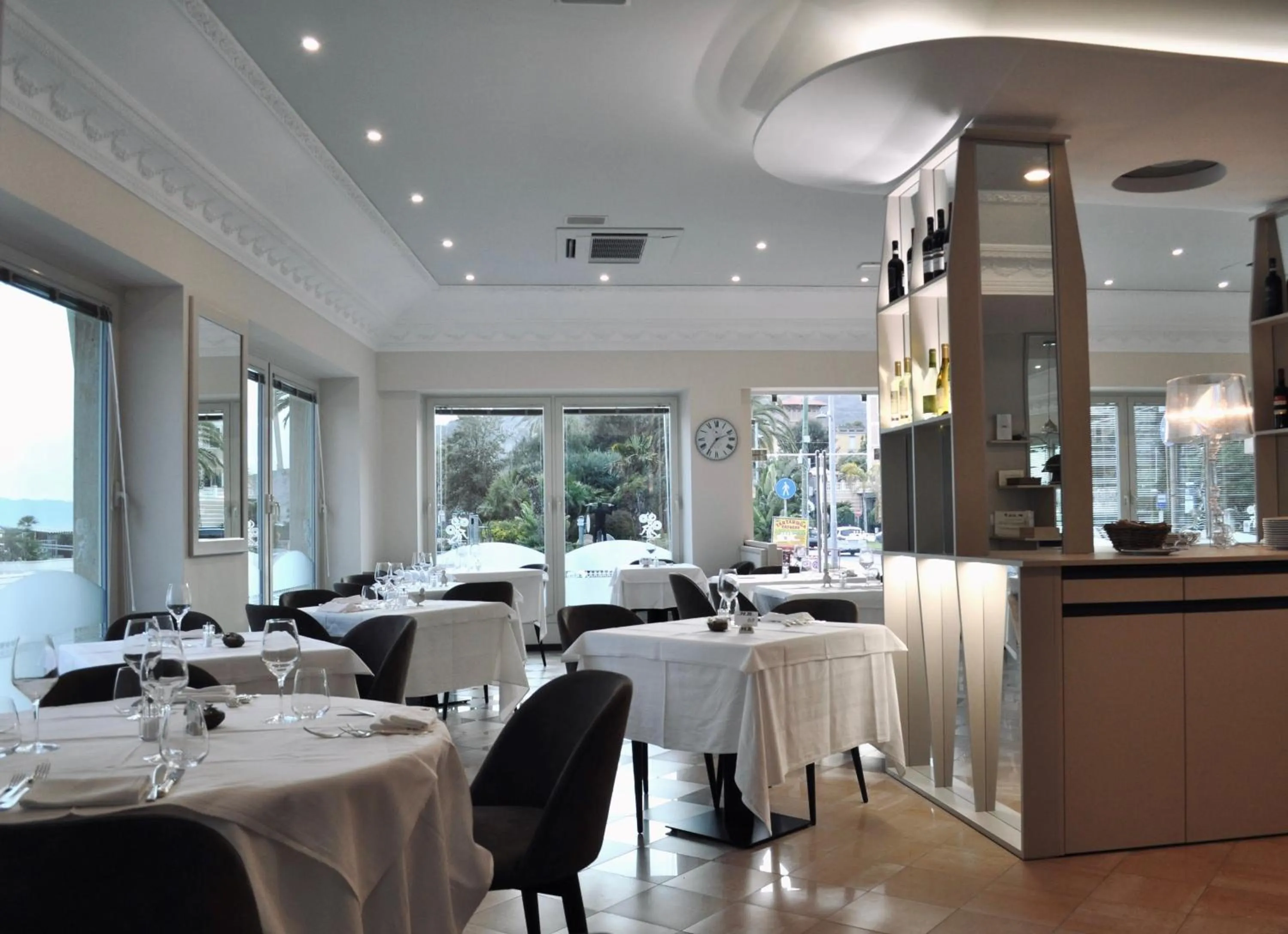 Restaurant/places to eat in Hotel Boncardo