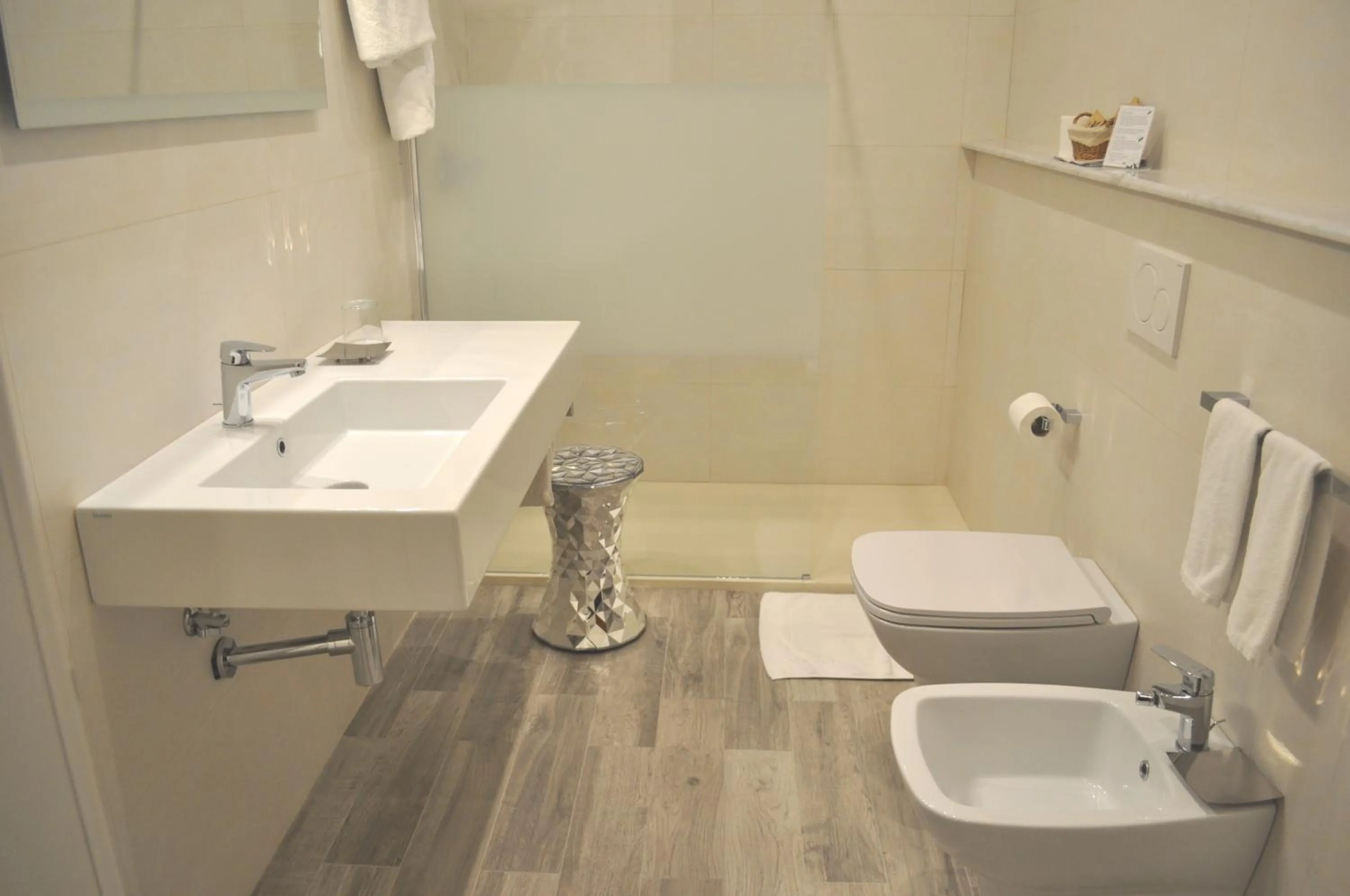 Bathroom in Hotel Boncardo