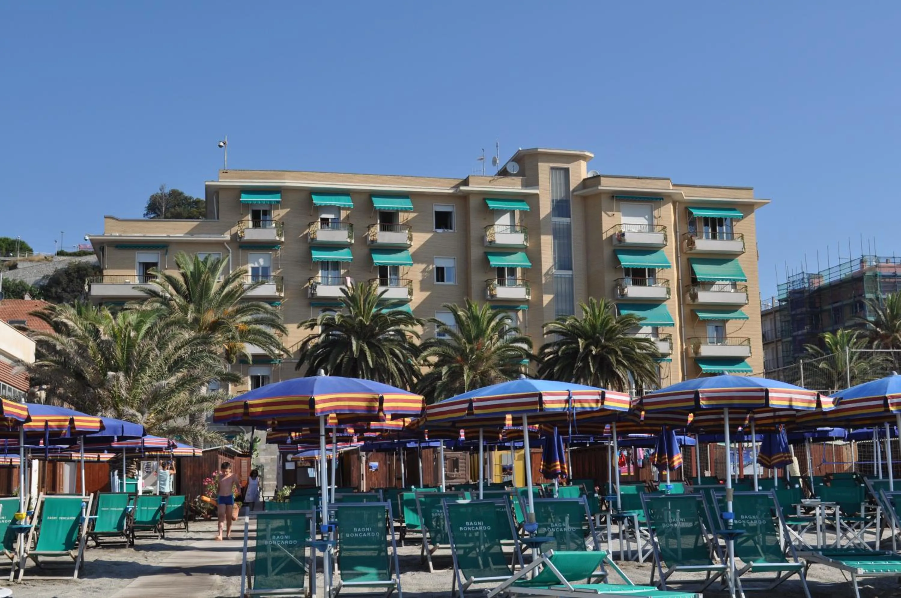 Facade/entrance in Hotel Boncardo