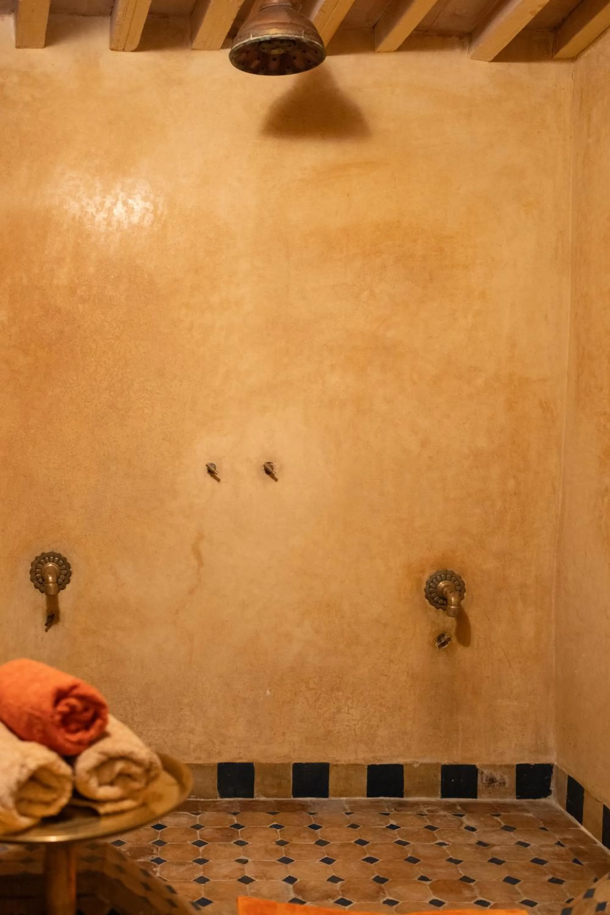 Shower in Riad 9 Fez
