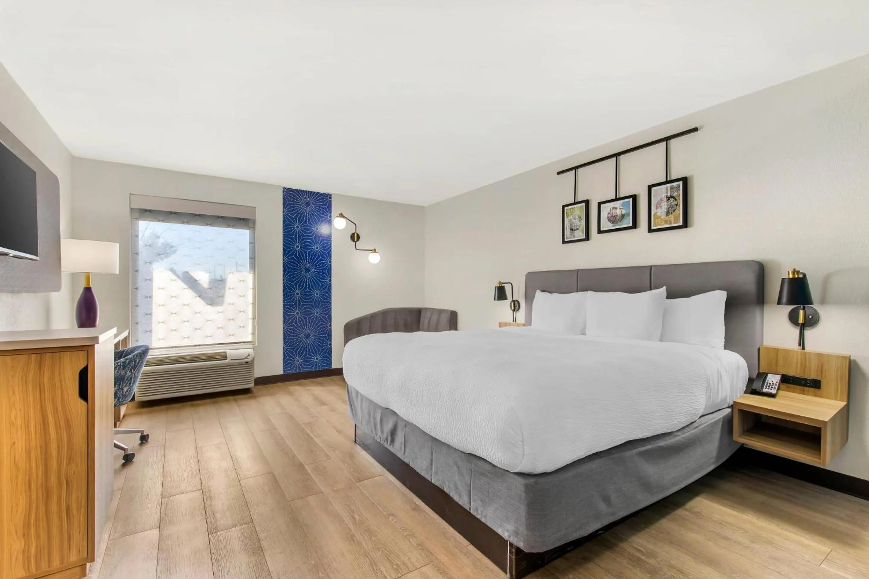 Bedroom, Bed in Sleep Inn