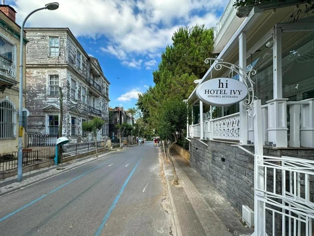 hi HOTEL IVY BÜYÜKADA