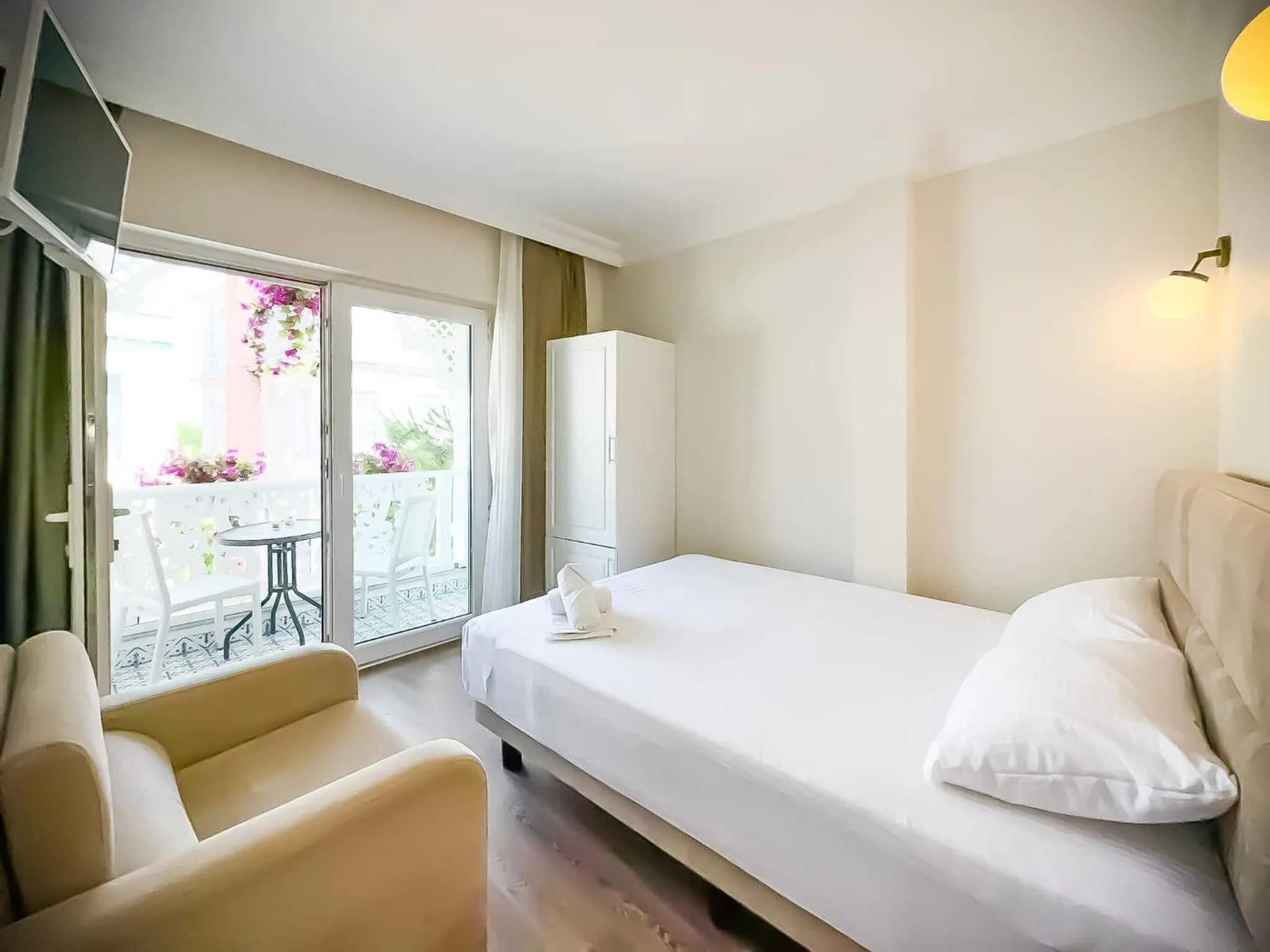 hi HOTEL IVY BÜYÜKADA