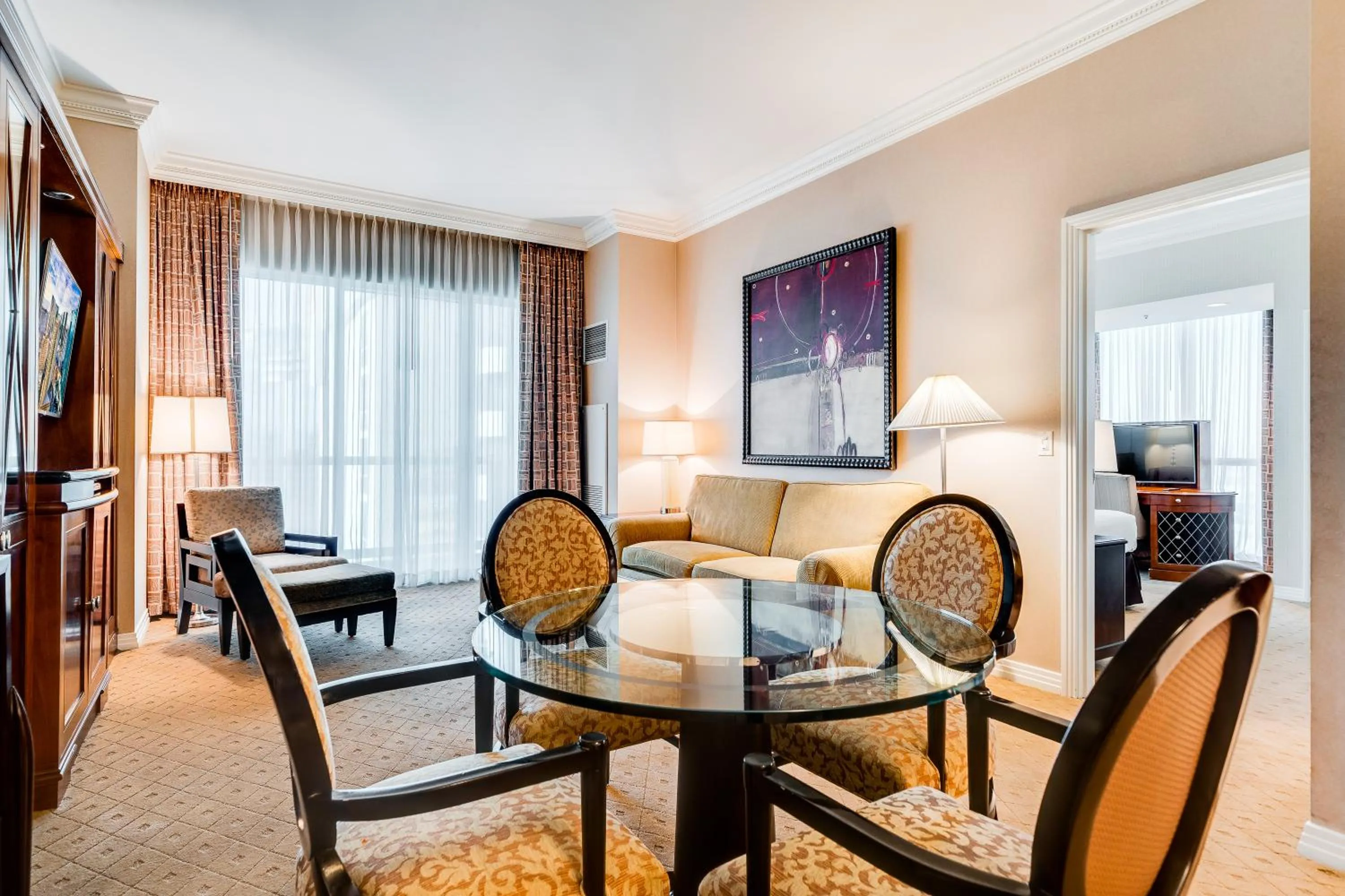 Jet Luxury at The Signature Condo Hotel