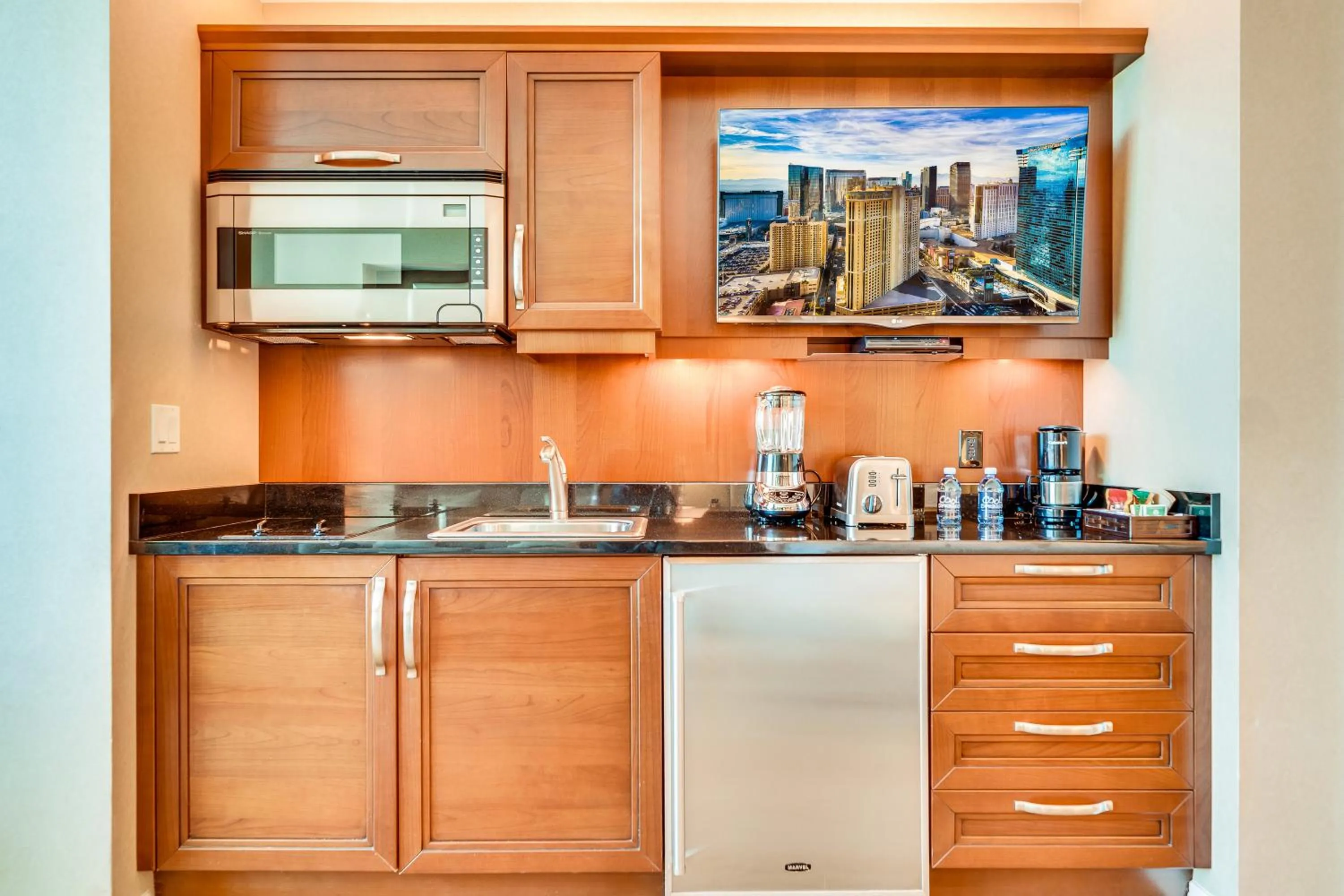 Jet Luxury at The Signature Condo Hotel