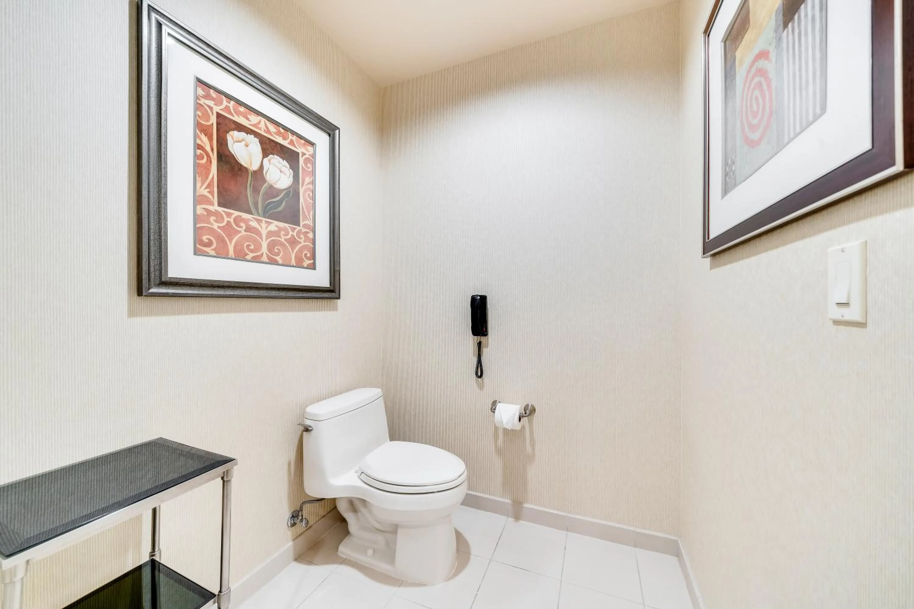 Jet Luxury at The Signature Condo Hotel