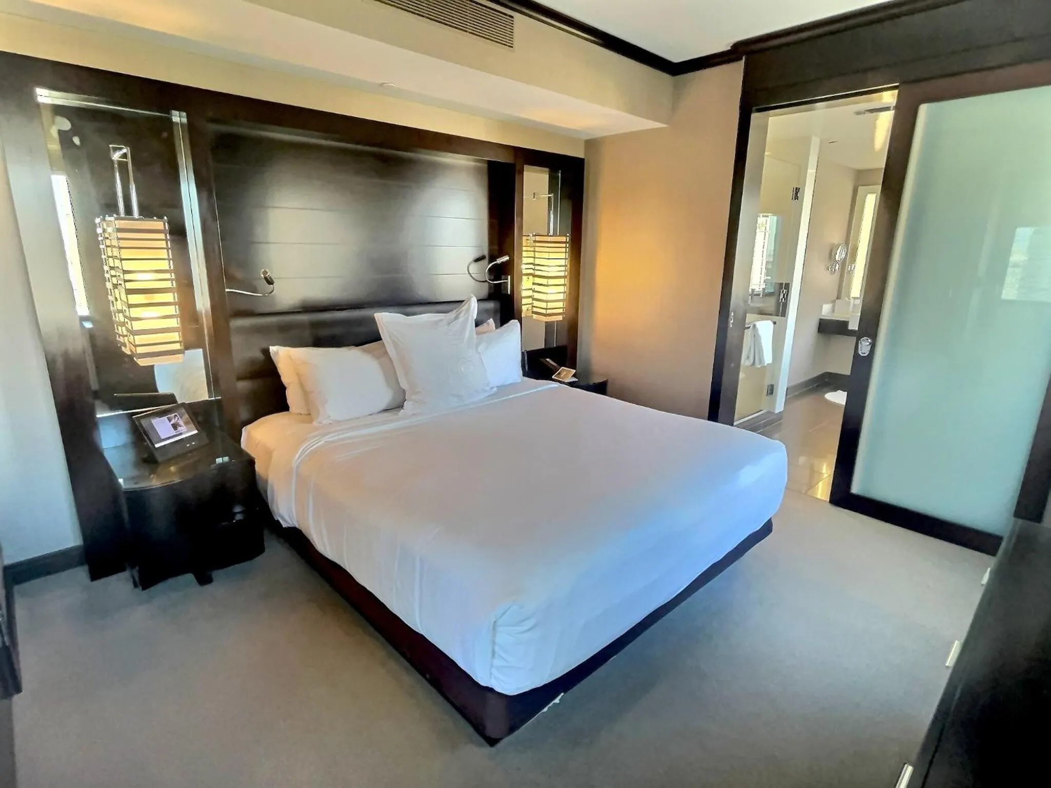 Bed in Jet Luxury at The Vdara